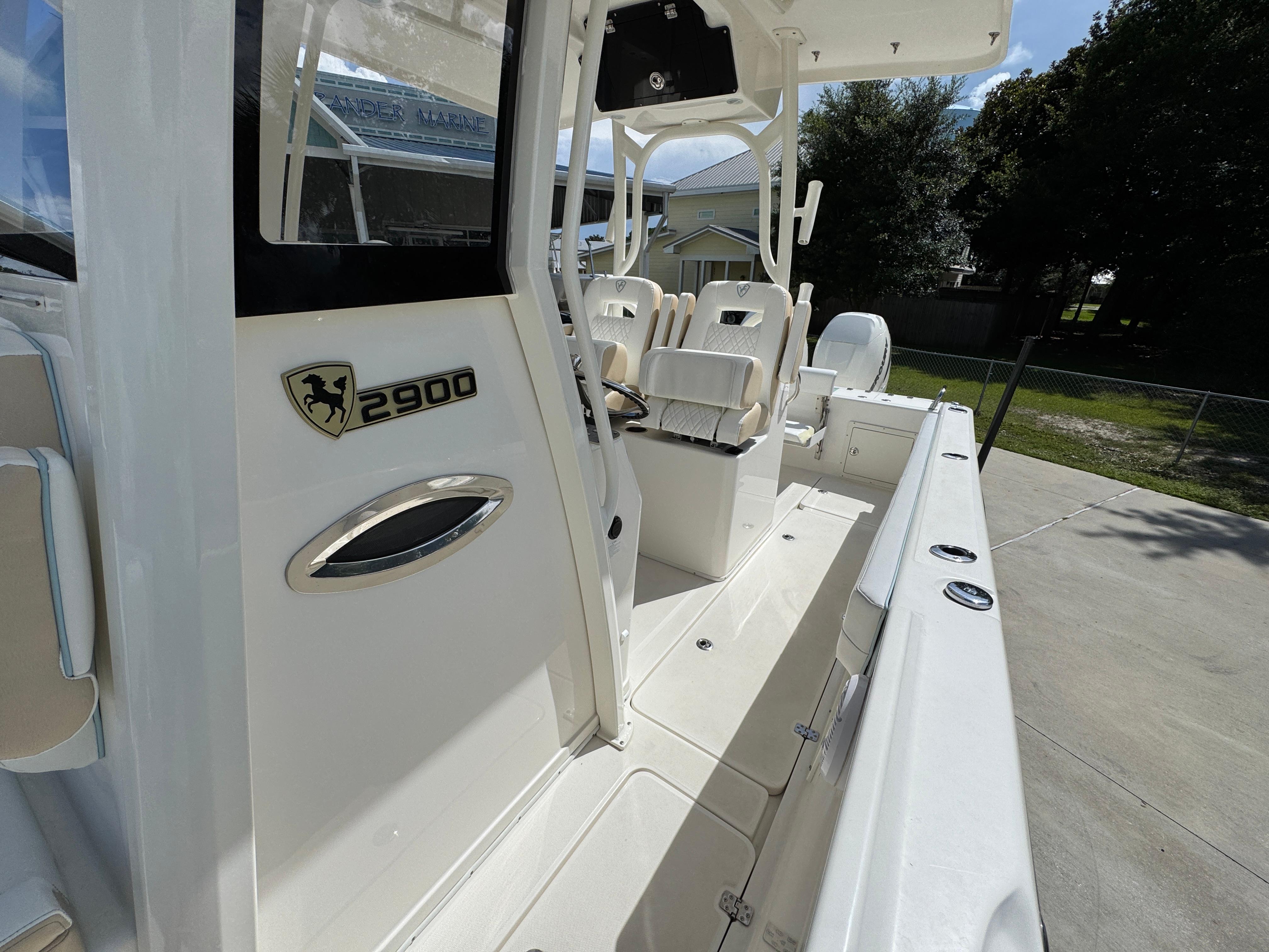 2021-century-2900-center-console-power-9841707-20250617082532633-1