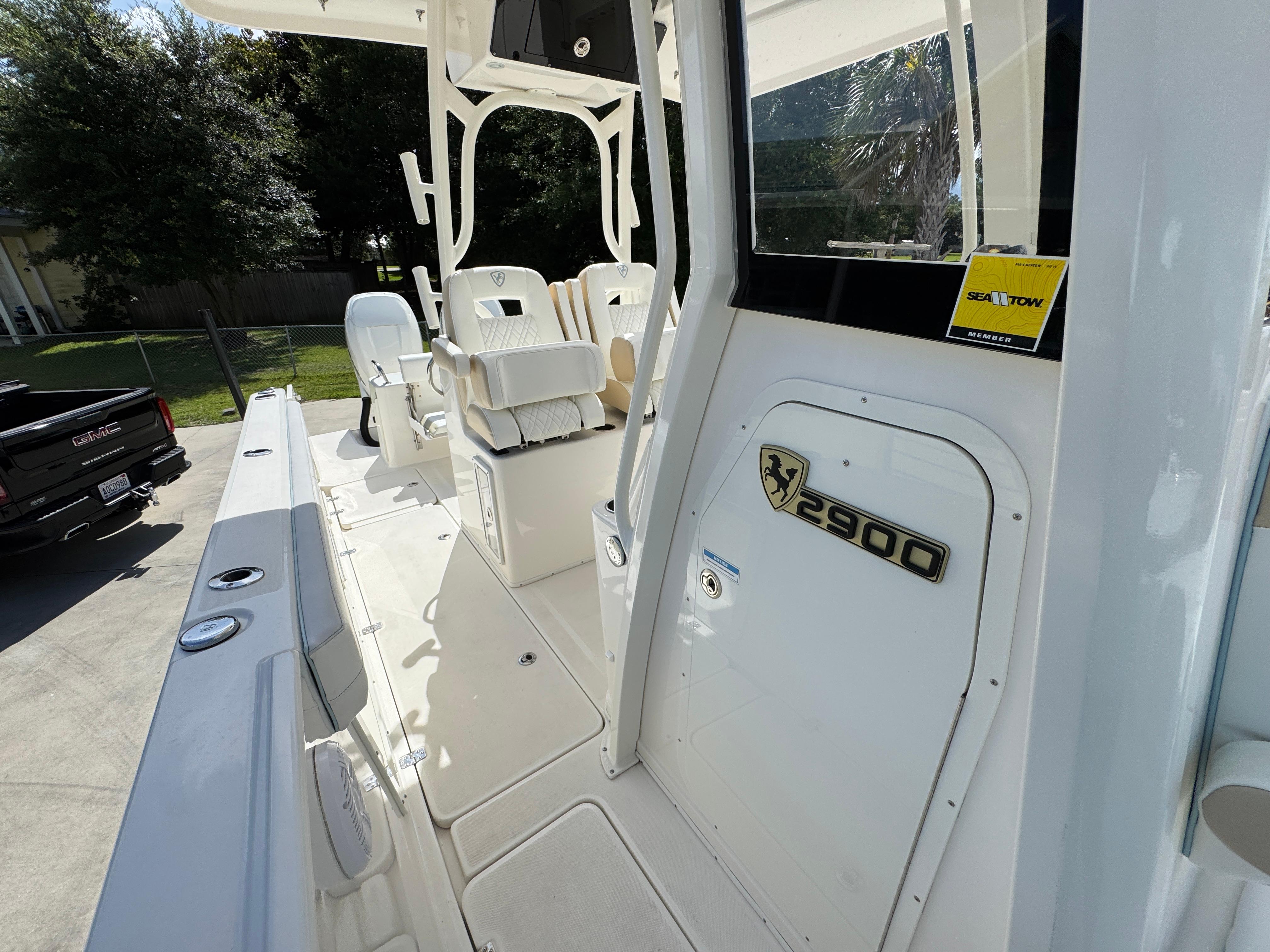 2021-century-2900-center-console-power-9841707-20250617082536592-1