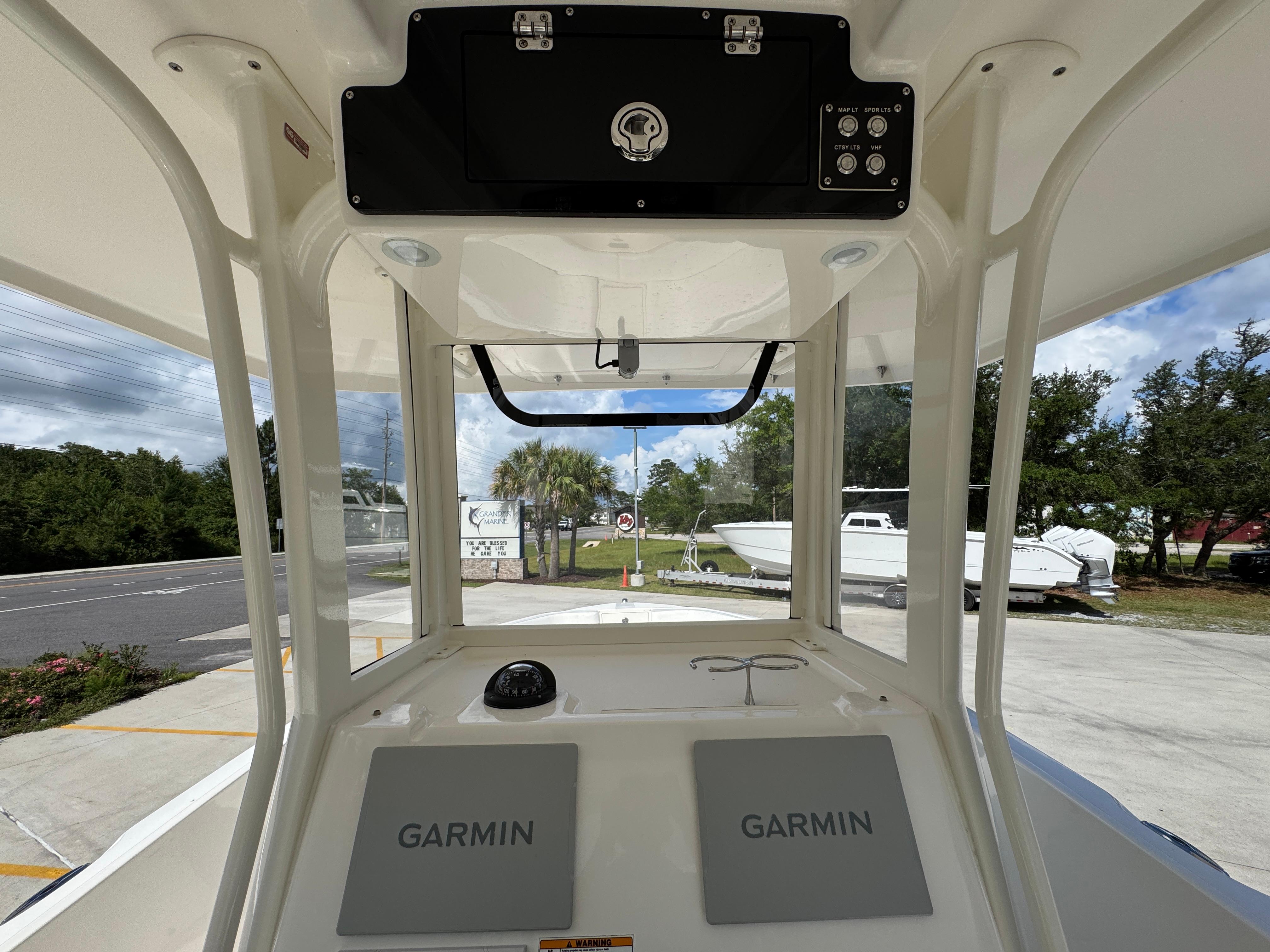2021-century-2900-center-console-power-9841707-20250617082632037-1