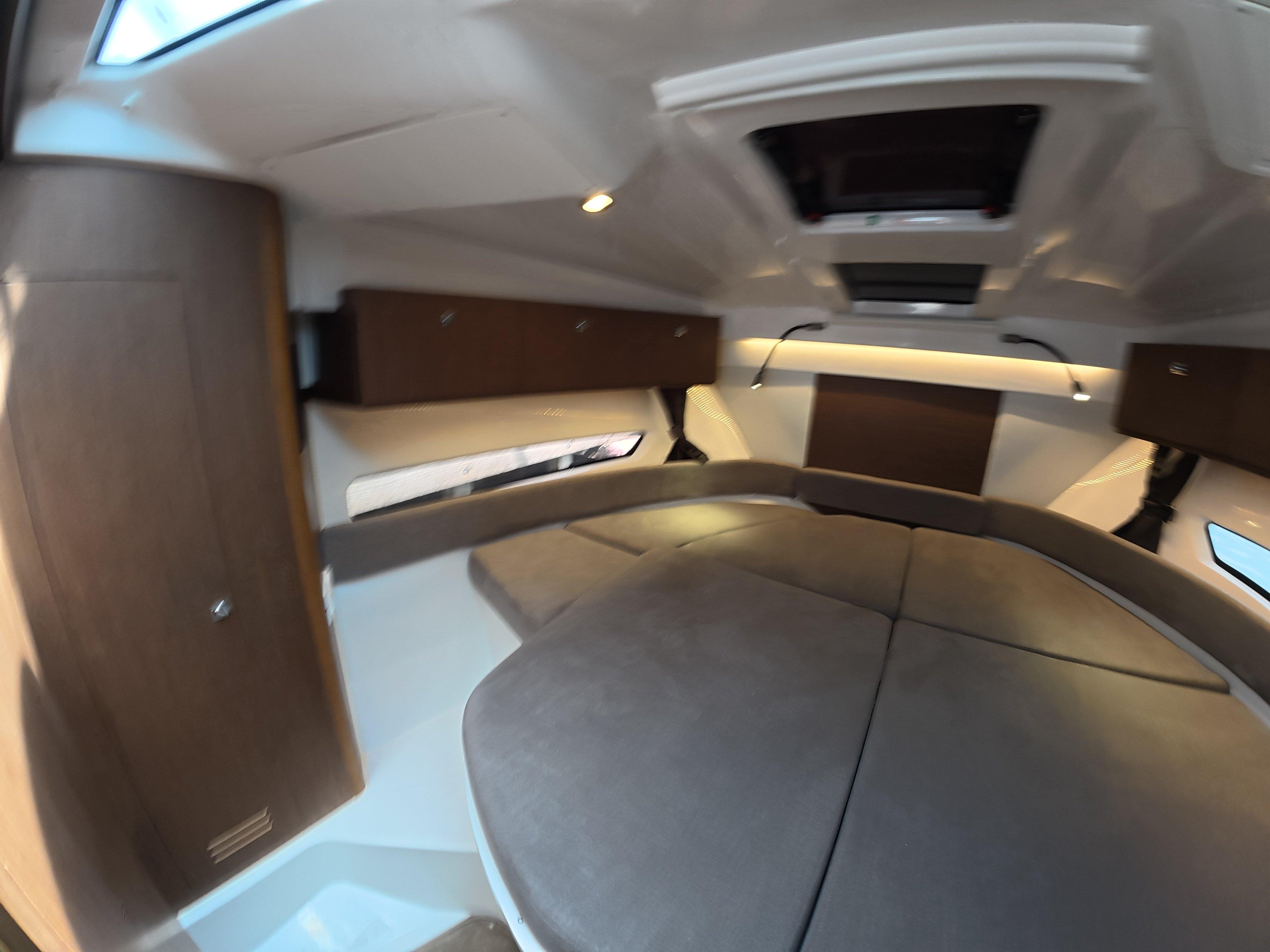 2023 Beneteau Antares 9-41