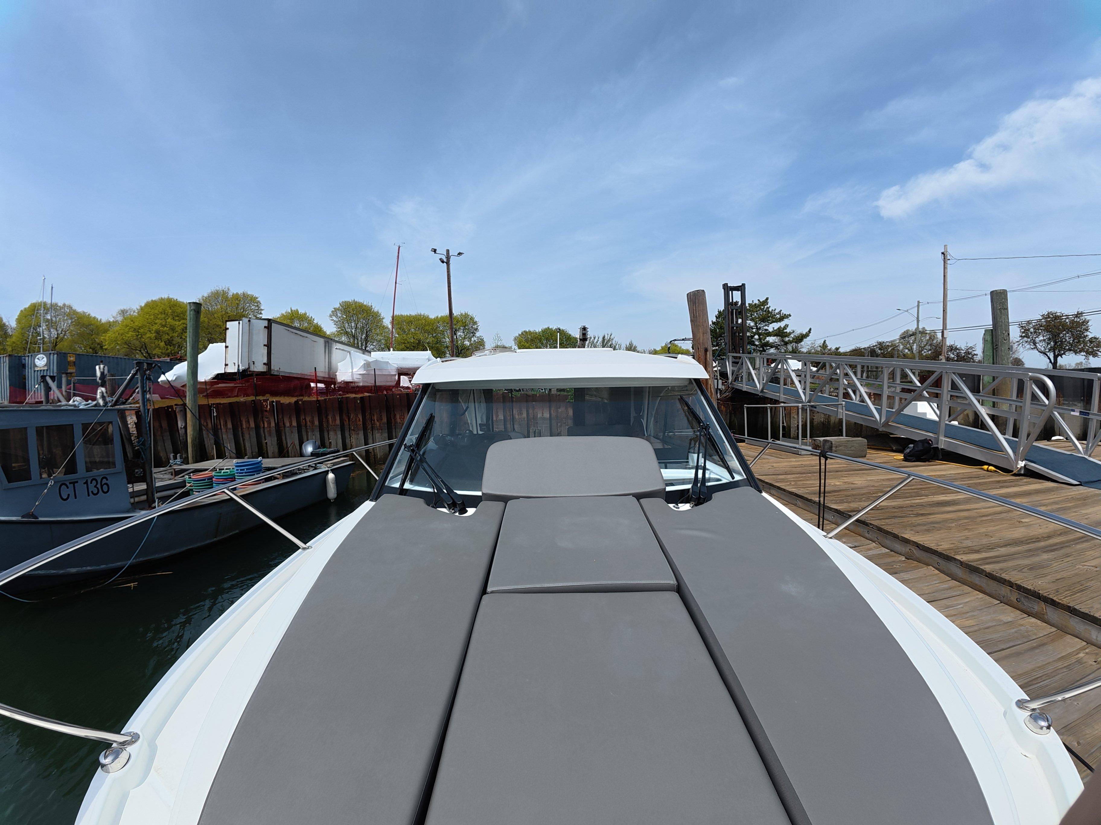 2023 Beneteau Antares 9-4