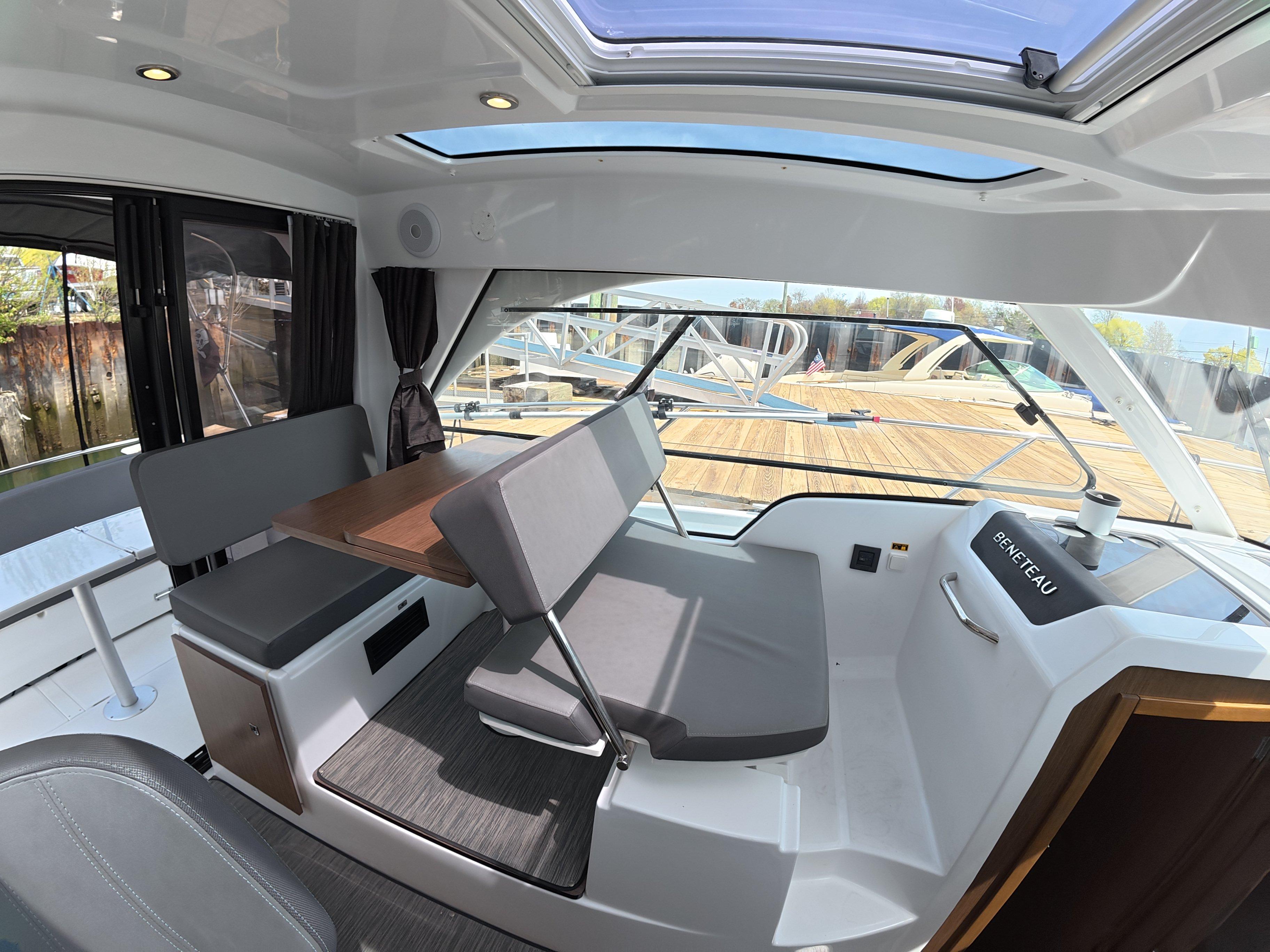 2023 Beneteau Antares 9-19