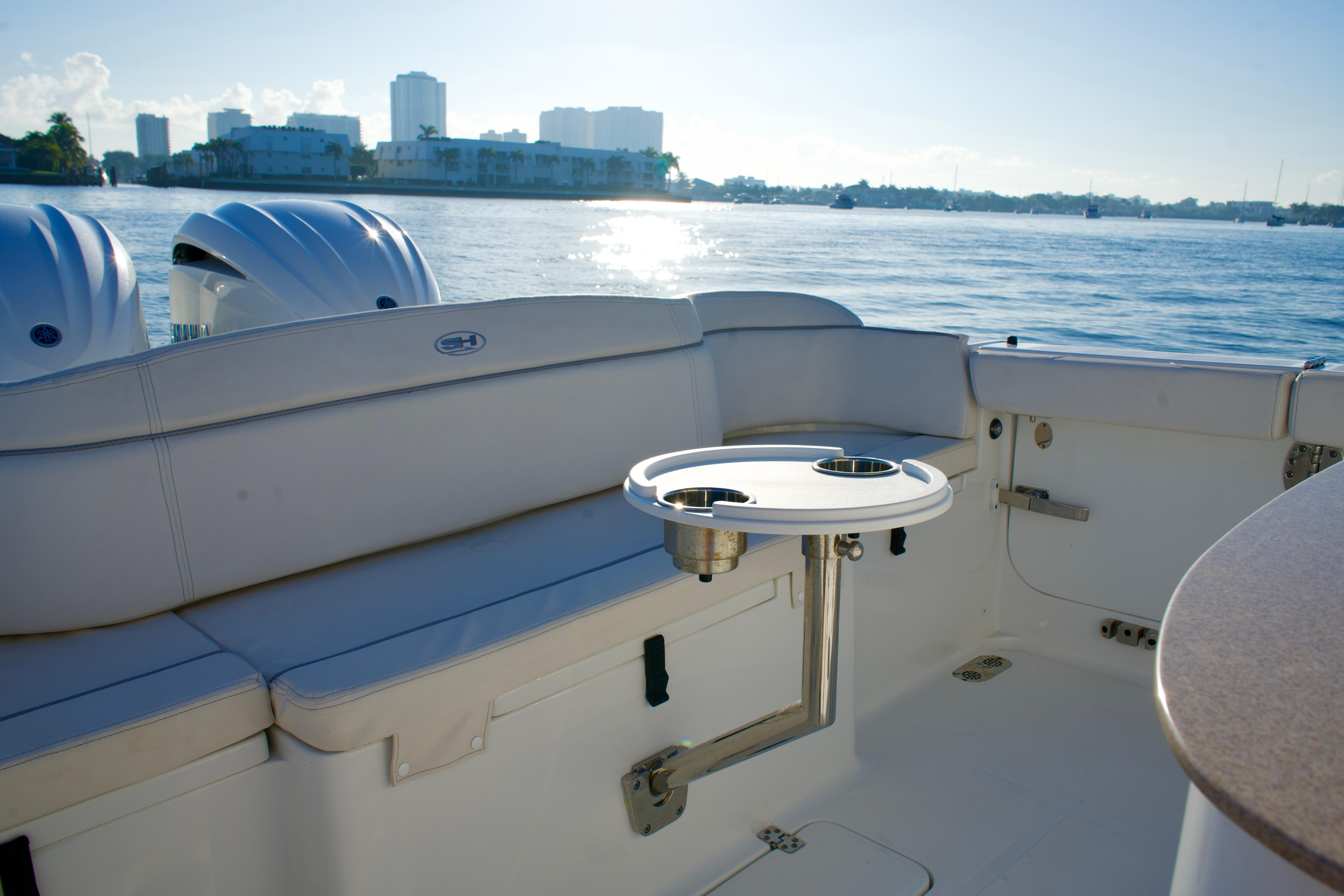 2024-sea-hunt-305-ultra-power-9681708-20250212130944890-1_XLARGE