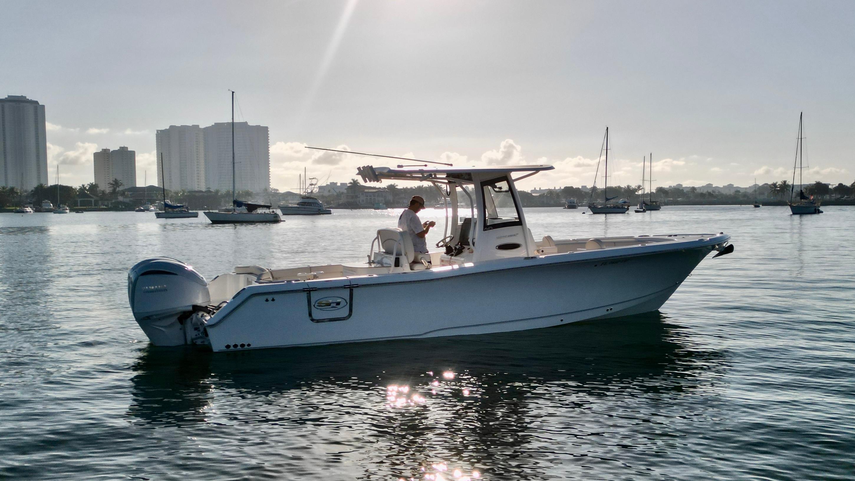 2024-sea-hunt-305-ultra-power-9681708-20250212131129766-1_XLARGE