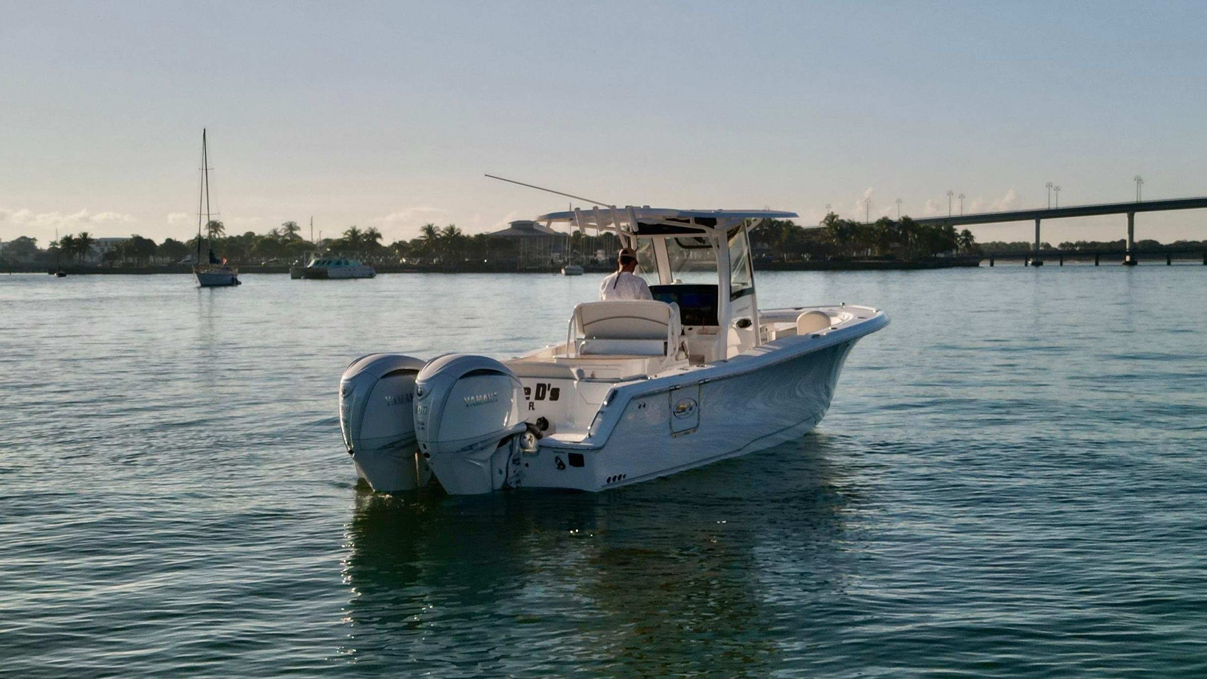 2024-sea-hunt-305-ultra-power-9681708-20250212131131500-1_XLARGE