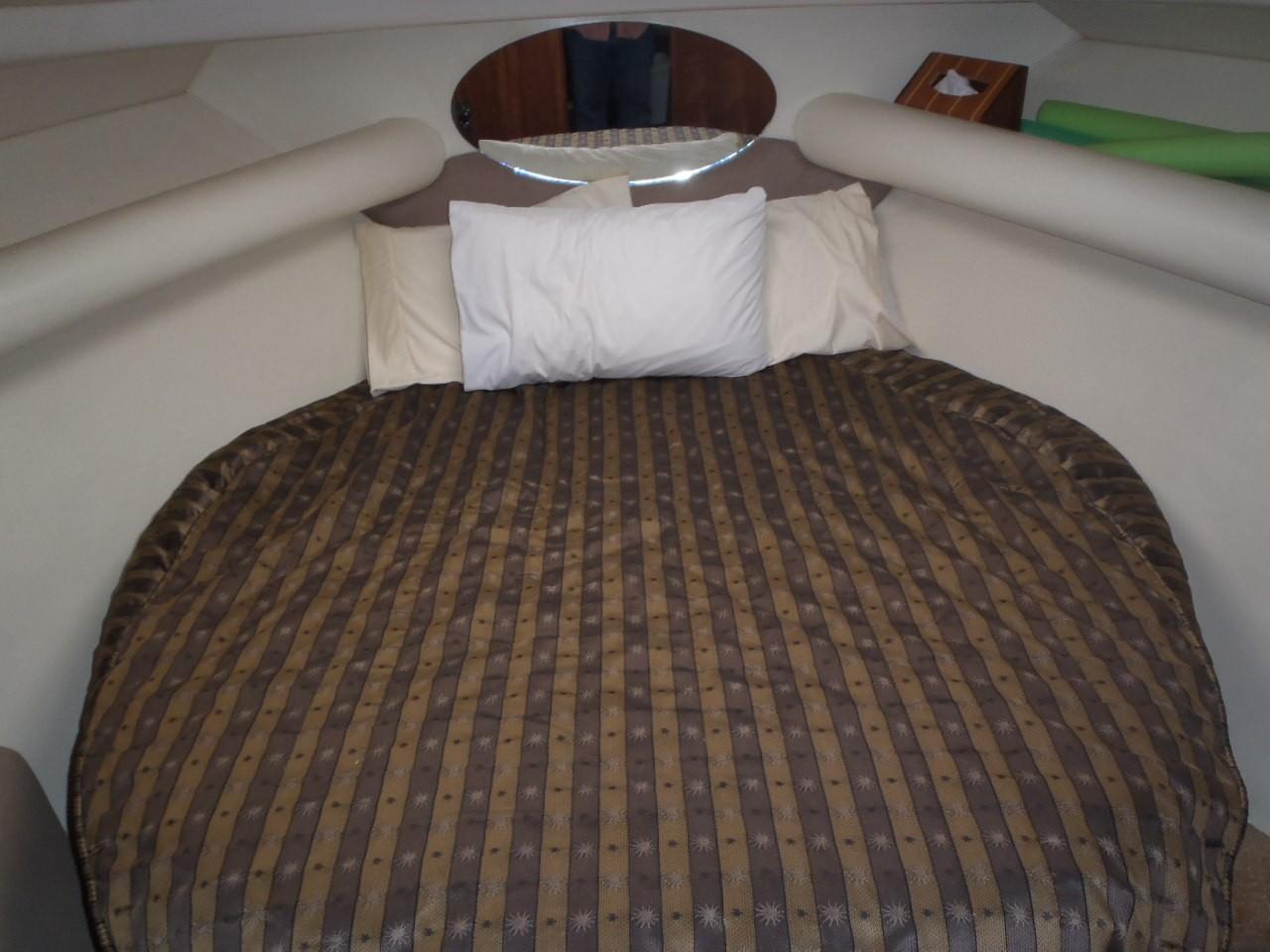 Island bed in master