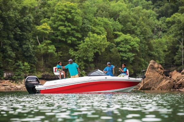 2022 Tahoe boat for sale, model of the boat is 200 S & Image # 3 of 83