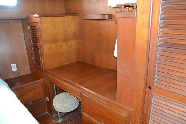 42' Oceania, Listing Number 100817681, Image No. 4