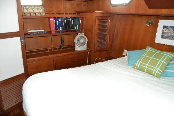 42' Oceania, Listing Number 100817681, - Photo No. 5