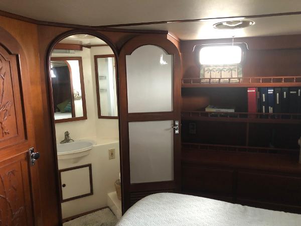 42' Oceania, Listing Number 100817681, Image No. 7