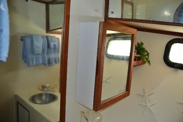 42' Oceania, Listing Number 100817681, - Photo No. 50