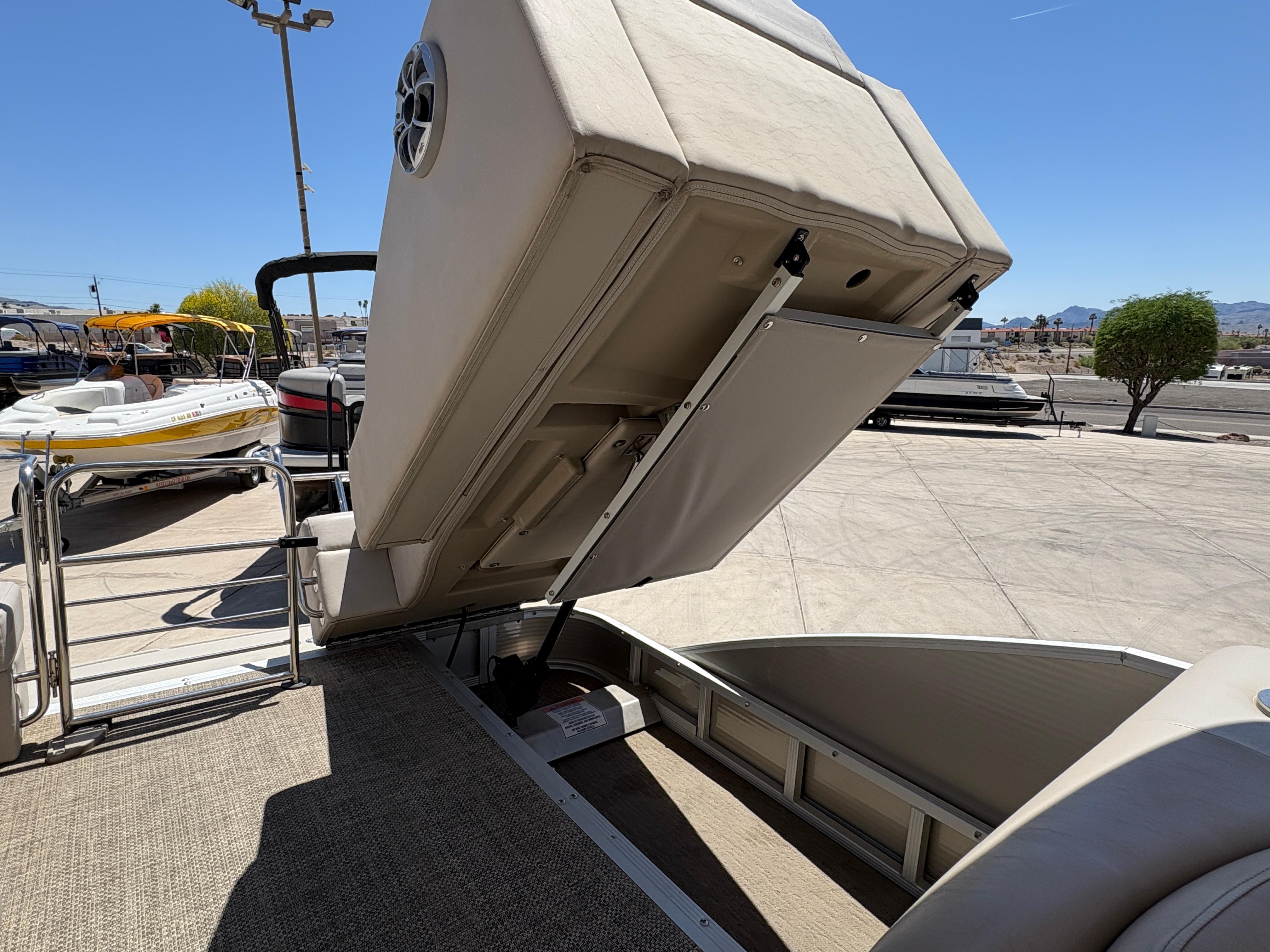 2013 Bennington 2575 RCW IO #TBRW7190 inventory image at Sun Country Marine Group, Lake Havasu City, AZ 2013 Bennington 2575 RCW IO #TBRW7190 inventory image at Sun Country Marine Group, Lake Havasu City, AZ