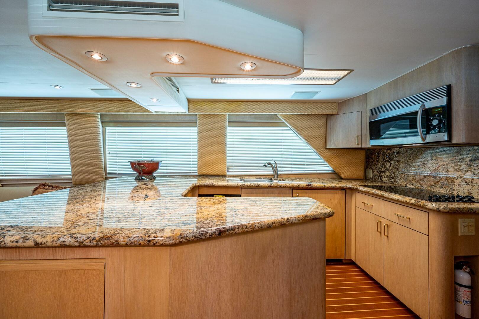 1997 Hatteras 65 Convertible - Image 24