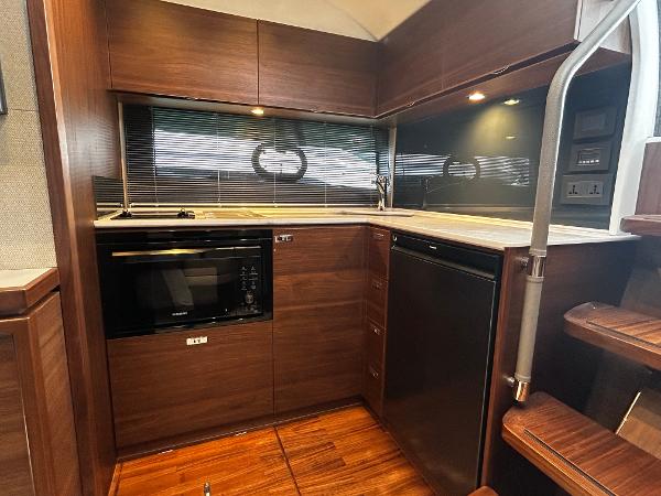 Princess Motor Yacht Sales - Used Princess V40