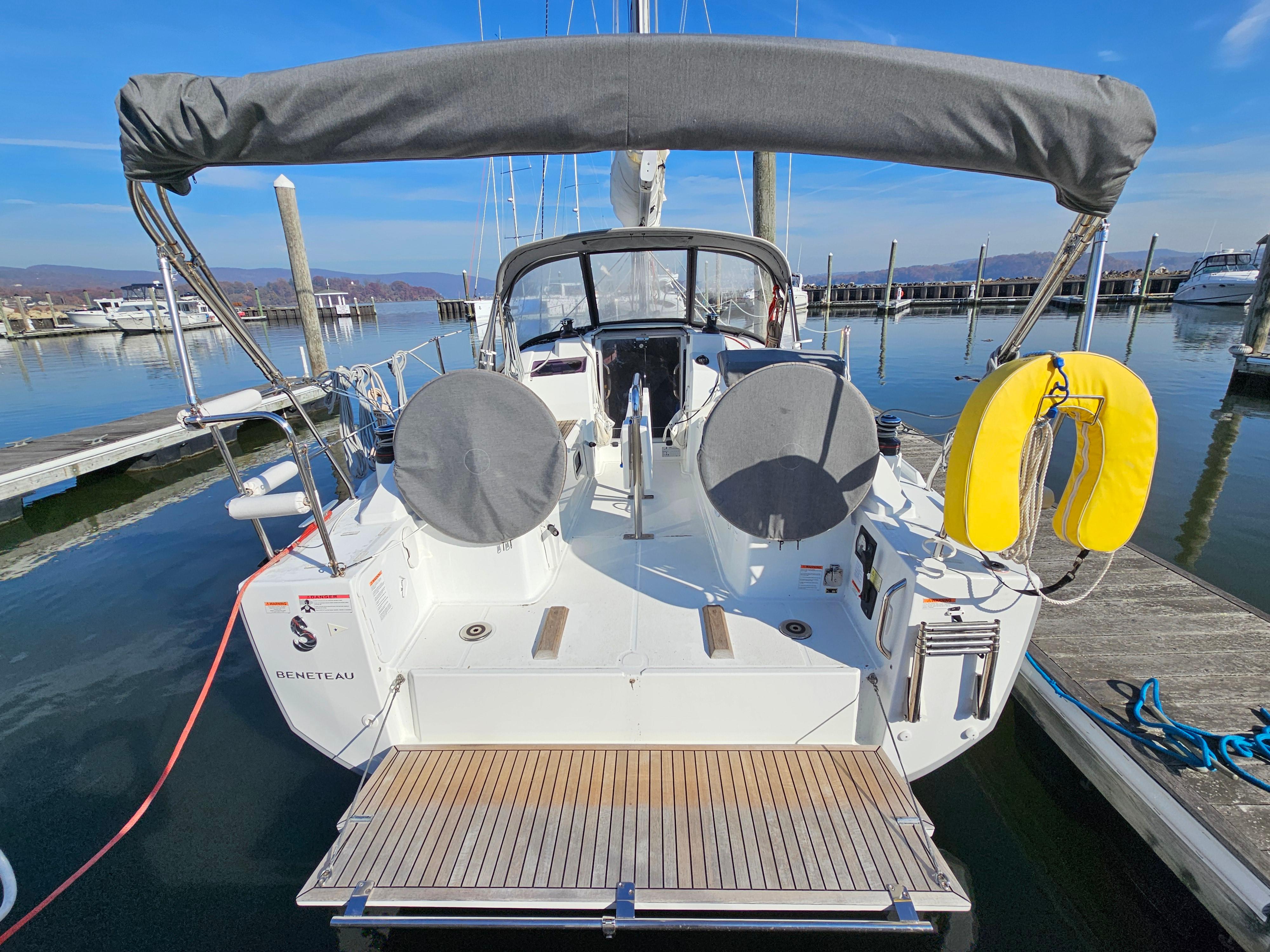 Yacht Photos Pics