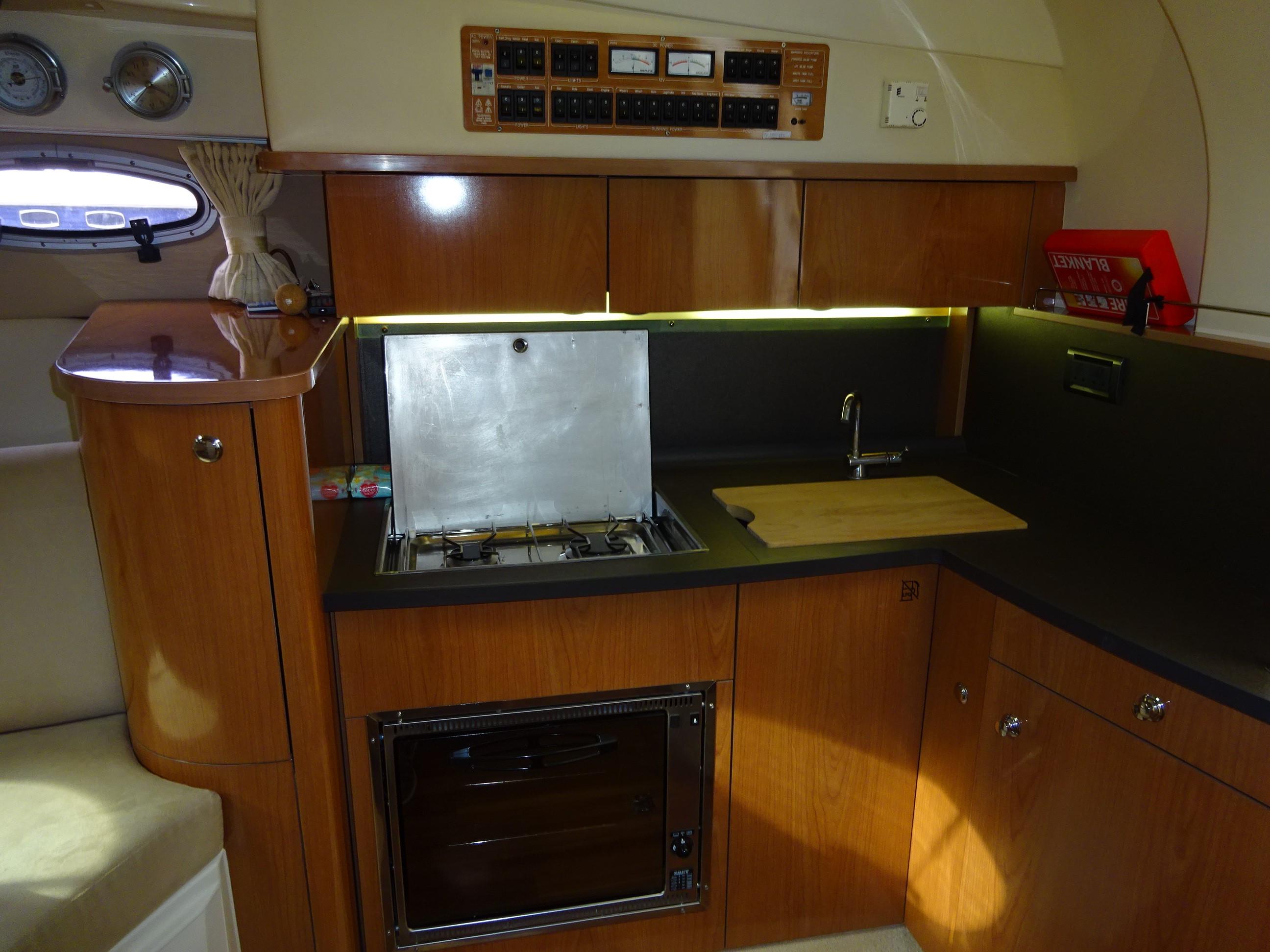 2006 Sealine SC29