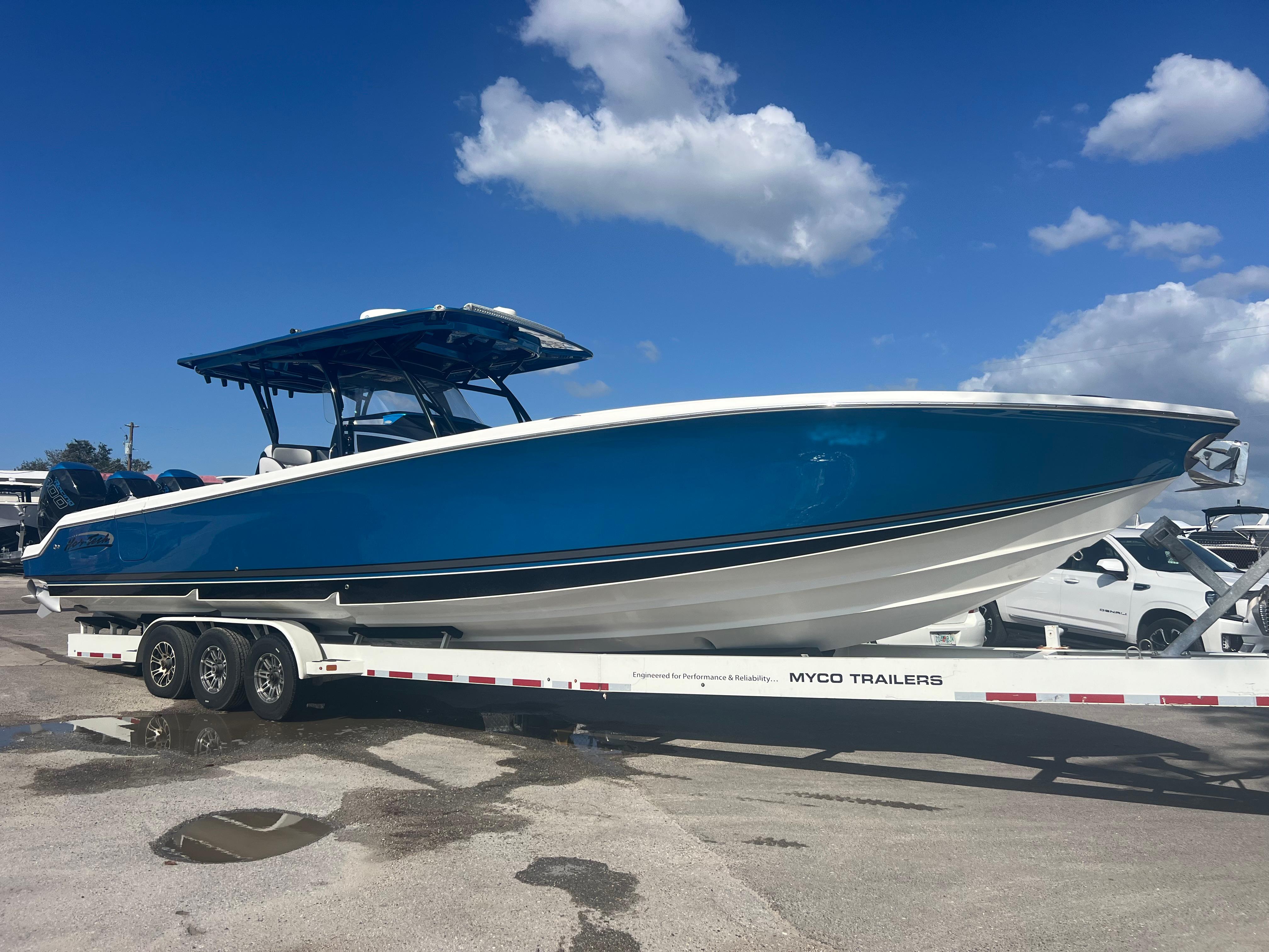2019 Nor-Tech 390 Sport Center Console