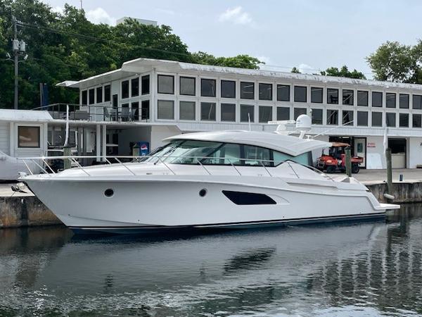 2019 Tiara Yachts C53 Coupe