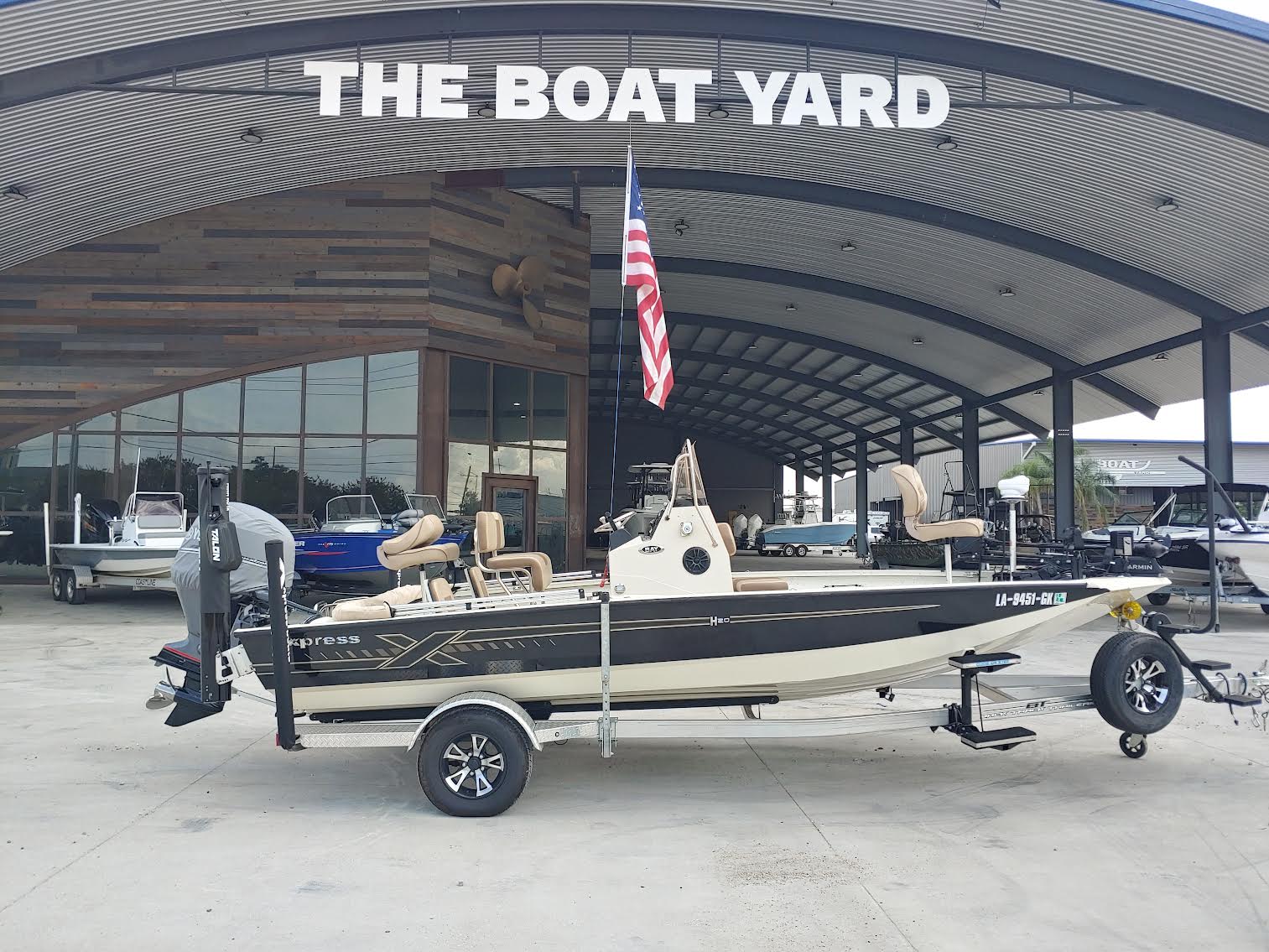 2020 Alumaweld boat for sale, model of the boat is Express H20 & Image # 1 of 12