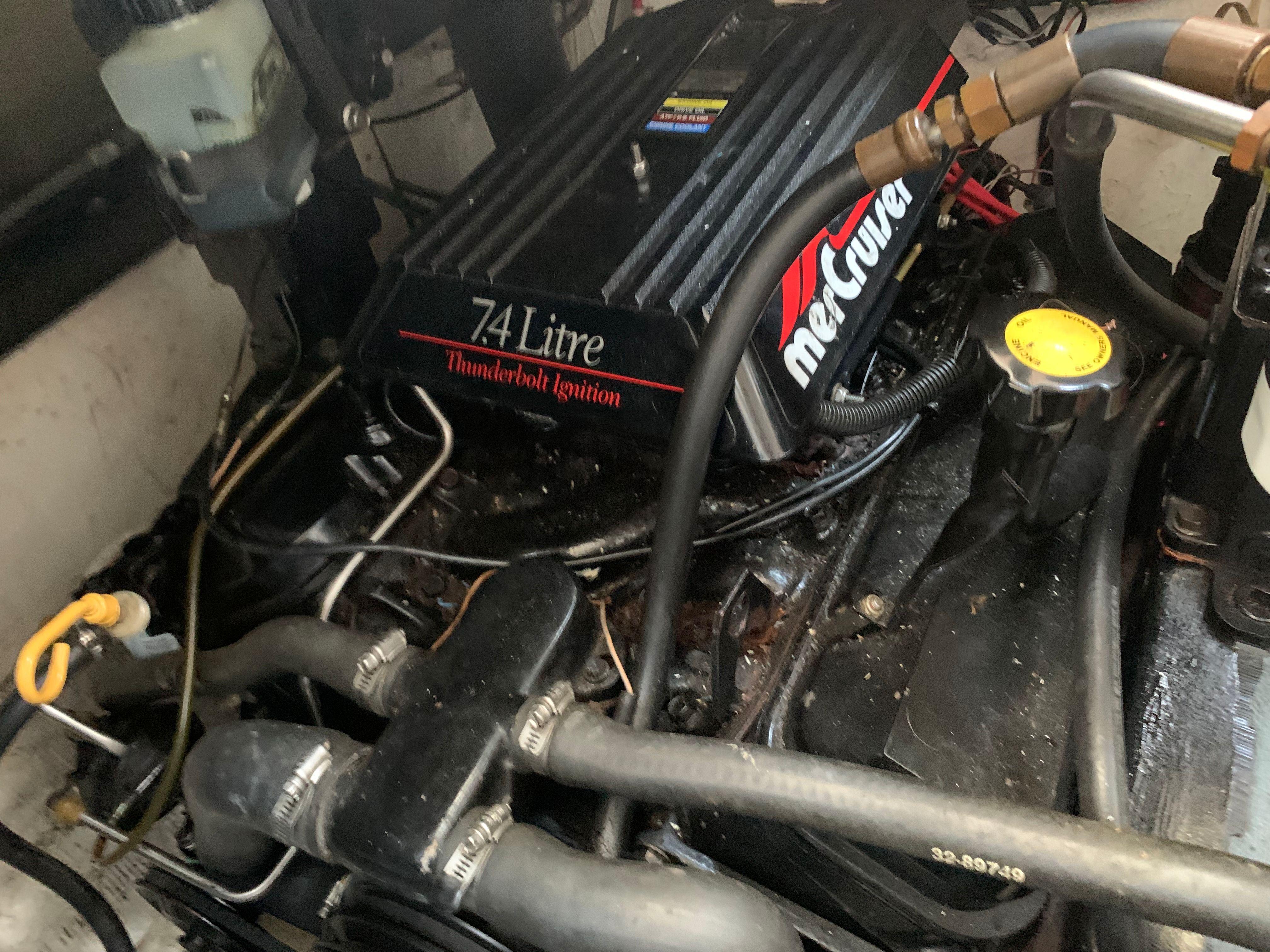 1998 Maxum 2800 SCR-32
