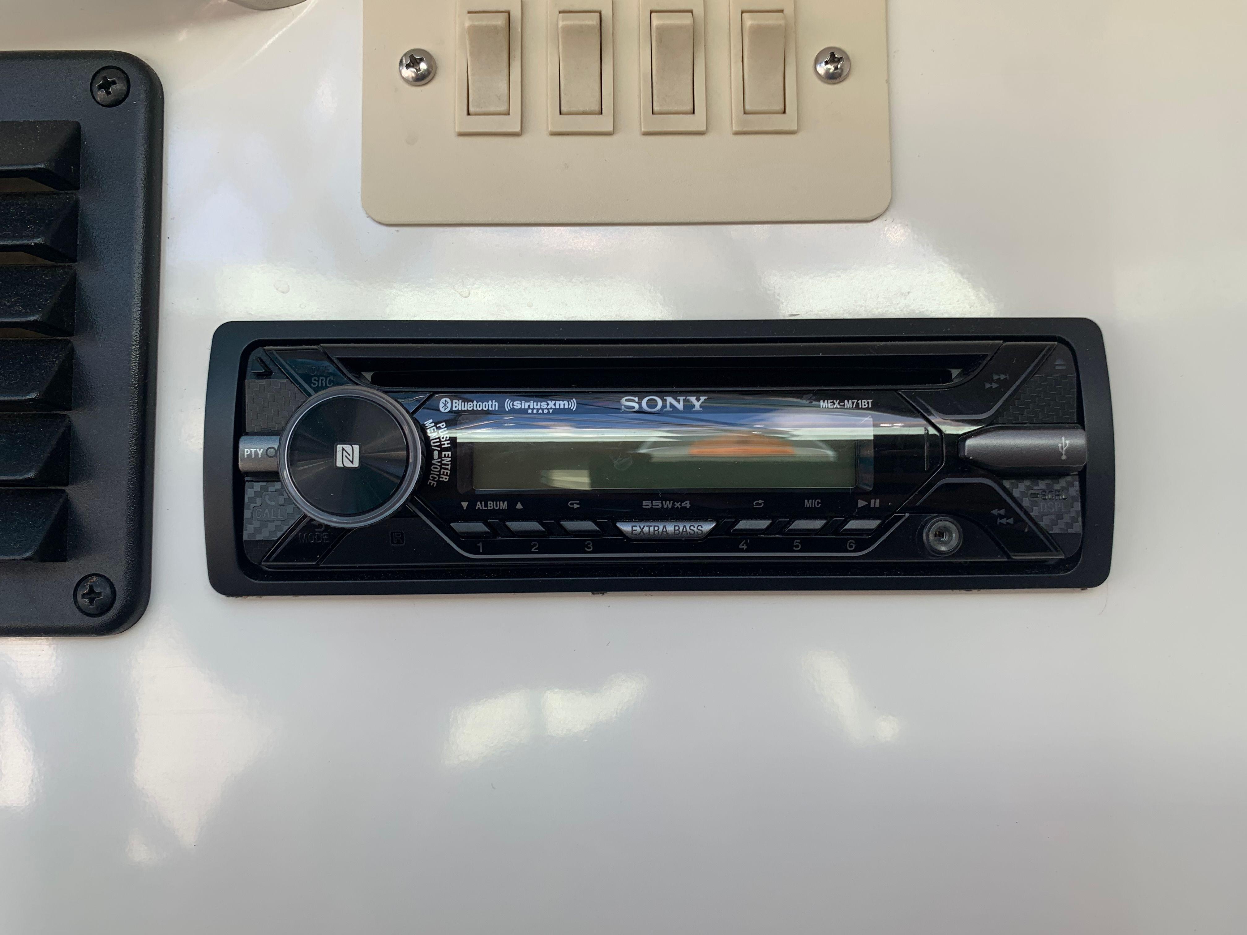 1998 Maxum 2800 SCR-24