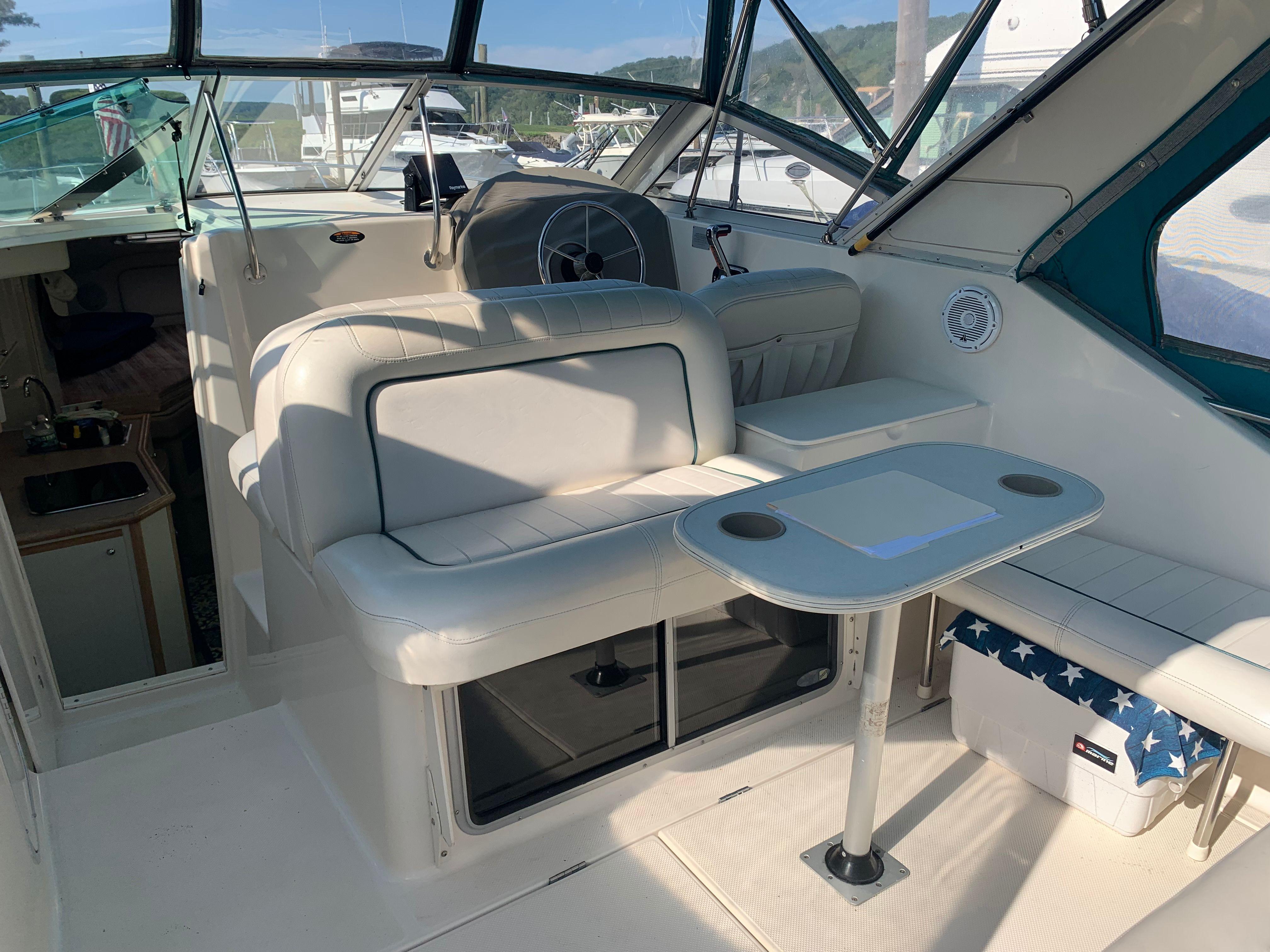 1998 Maxum 2800 SCR-9