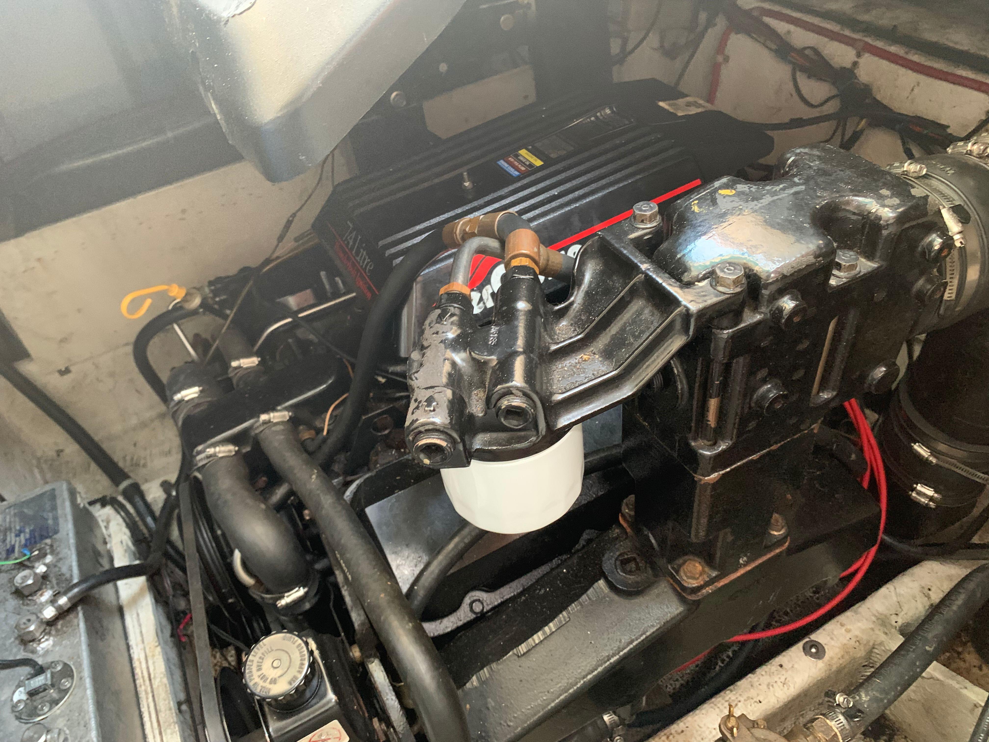 1998 Maxum 2800 SCR-38