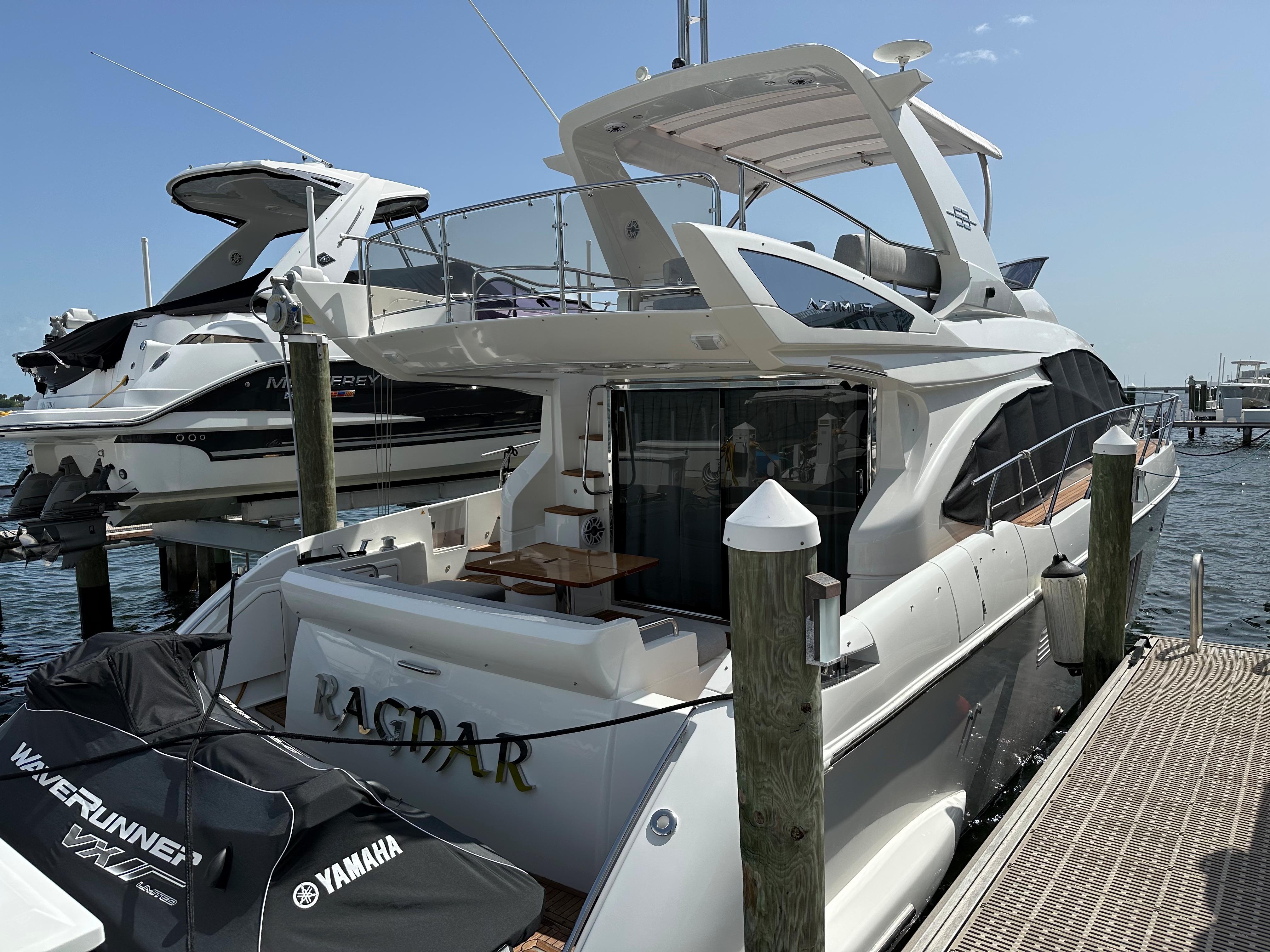 2013 Azimut