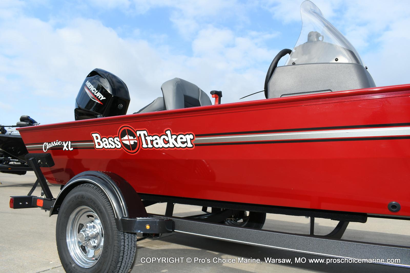 2022 Tracker Boats boat for sale, model of the boat is Bass Tracker Classic XL & Image # 29 of 50