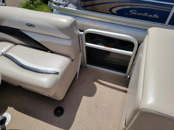 2011 Godfrey Pontoon boat for sale, model of the boat is sweetwater 220 & Image # 10 of 20