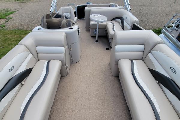 2011 Godfrey Pontoon boat for sale, model of the boat is sweetwater 220 & Image # 8 of 20