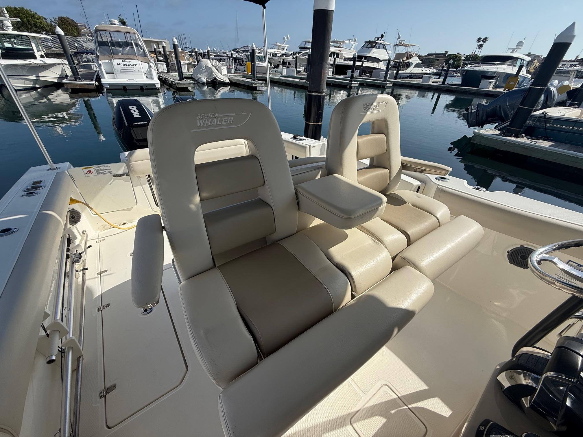 2021 Boston Whaler 330 Outrage #TBBB1736A inventory image at Sun Country Marine Group, Newport Beach 2021 Boston Whaler 330 Outrage #TBBB1736A inventory image at Sun Country Marine Group, Newport Beach