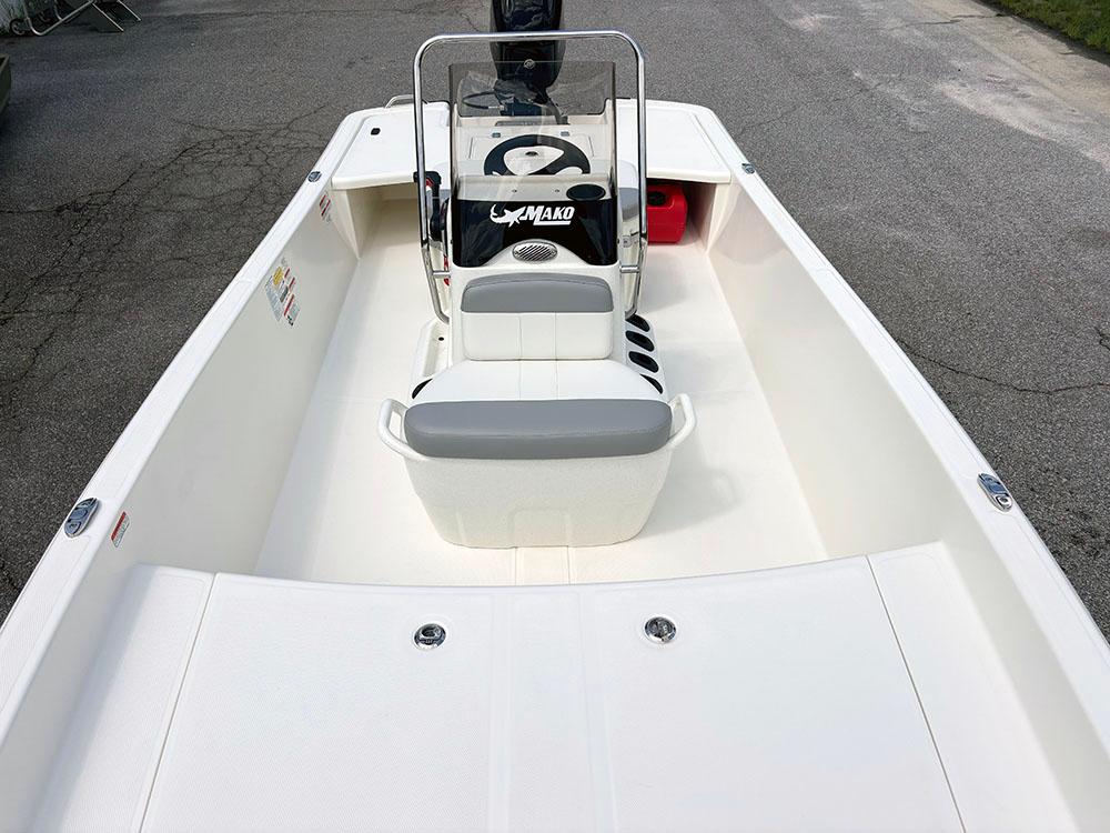 2025 Mako Pro Skiff 17 CC