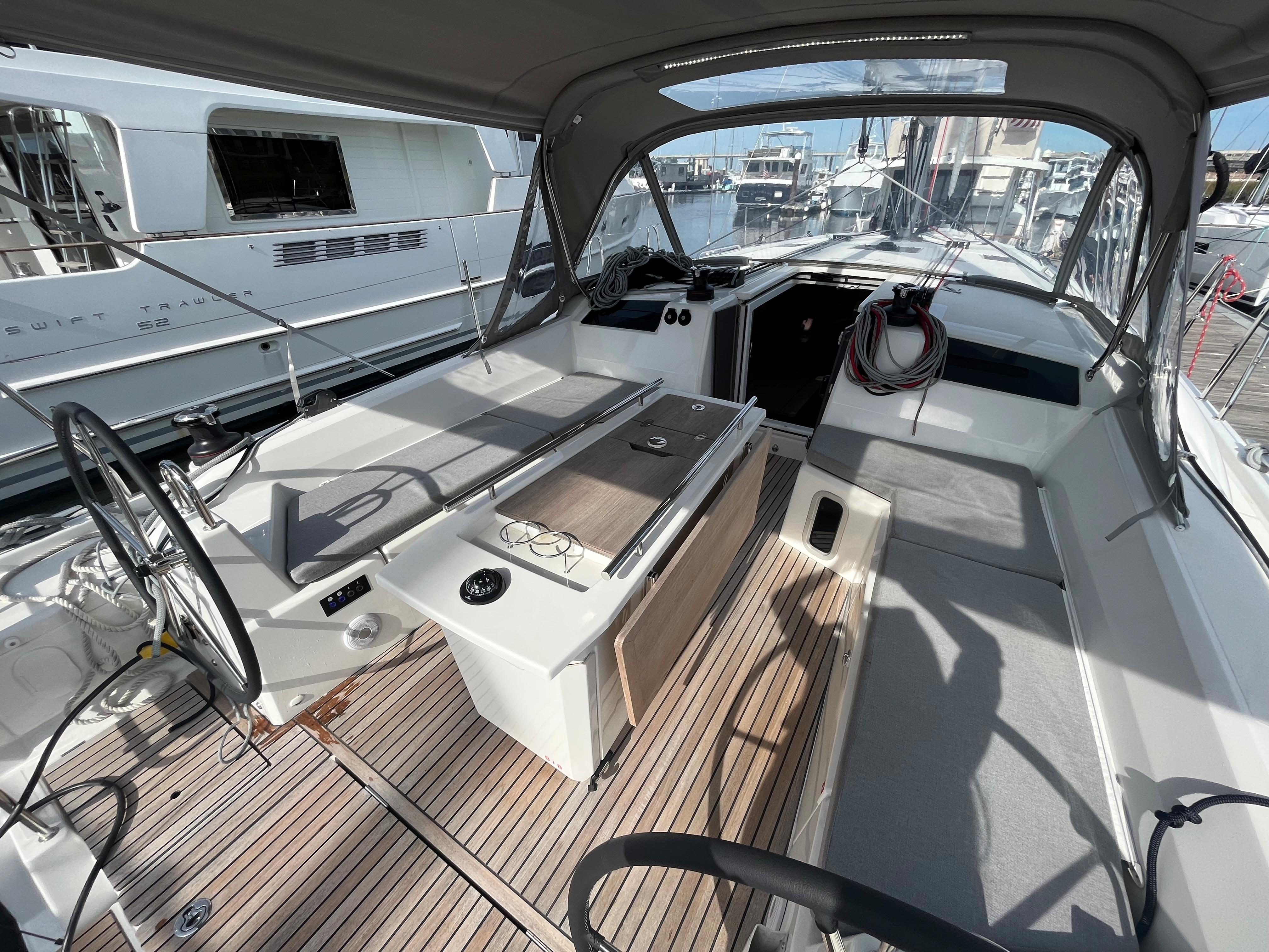 Yacht Photos Pics