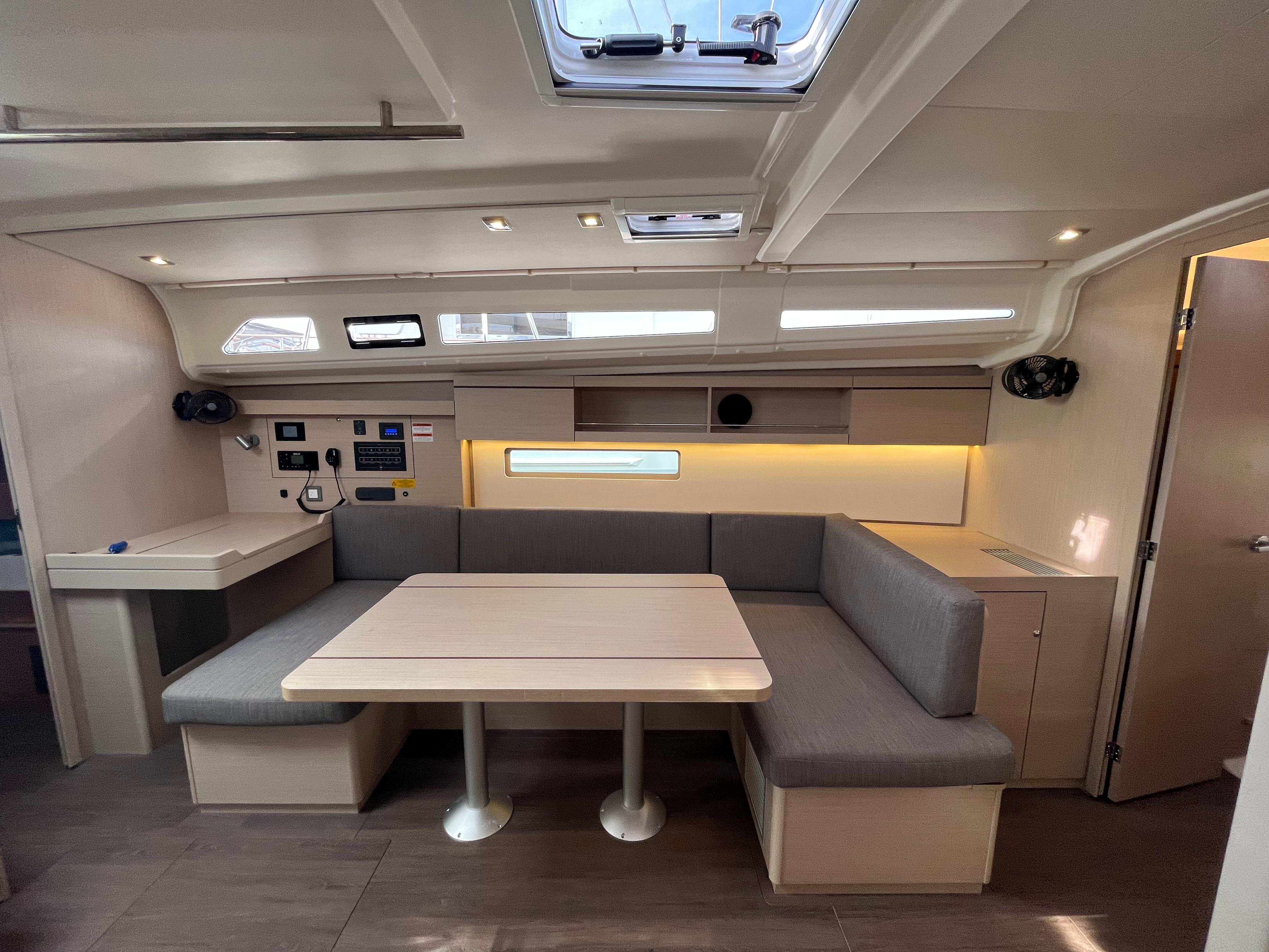 Yacht Photos Pics