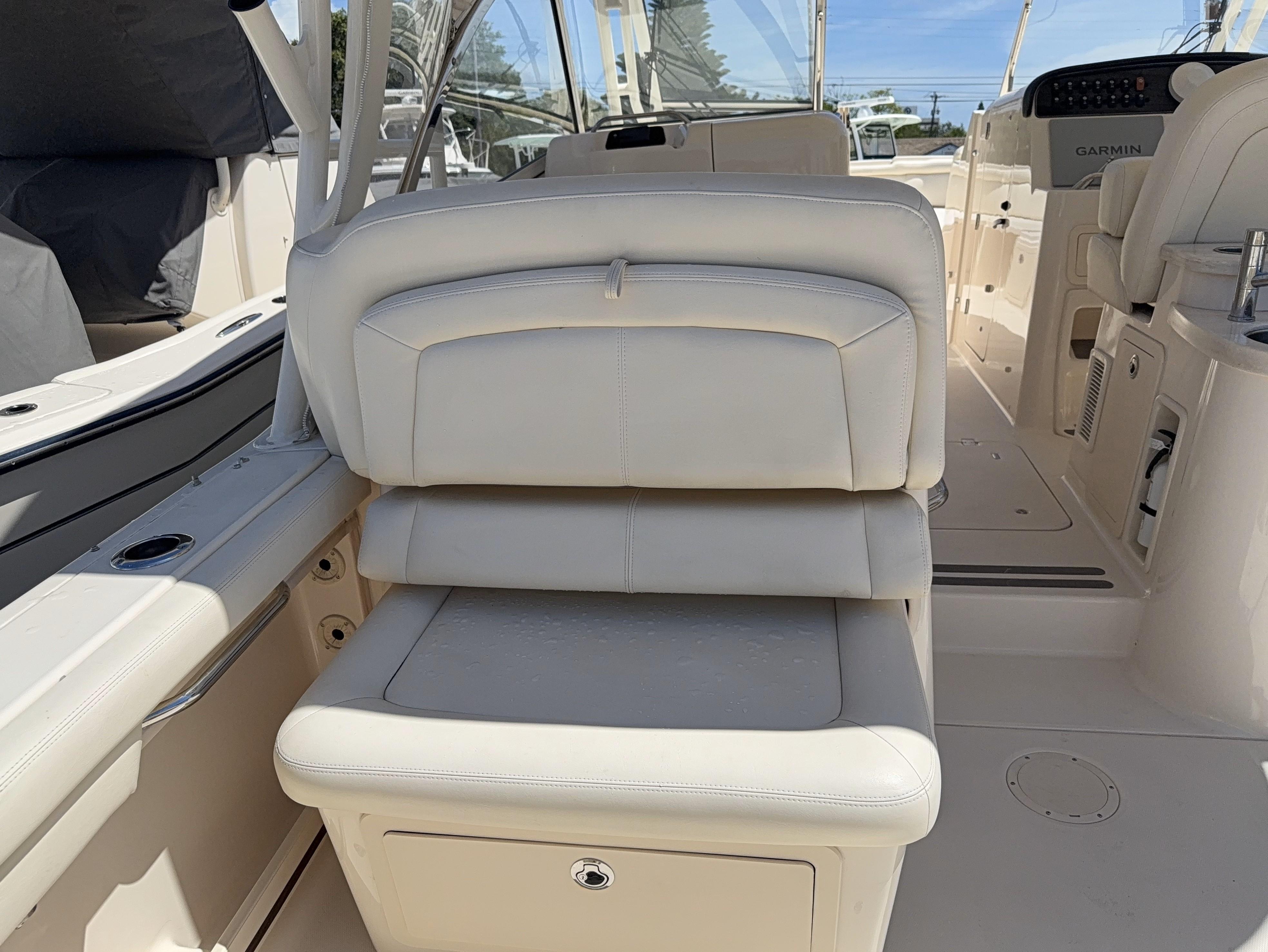 2021-grady-white-freedom-335-power-9851861-20250625095508958-1