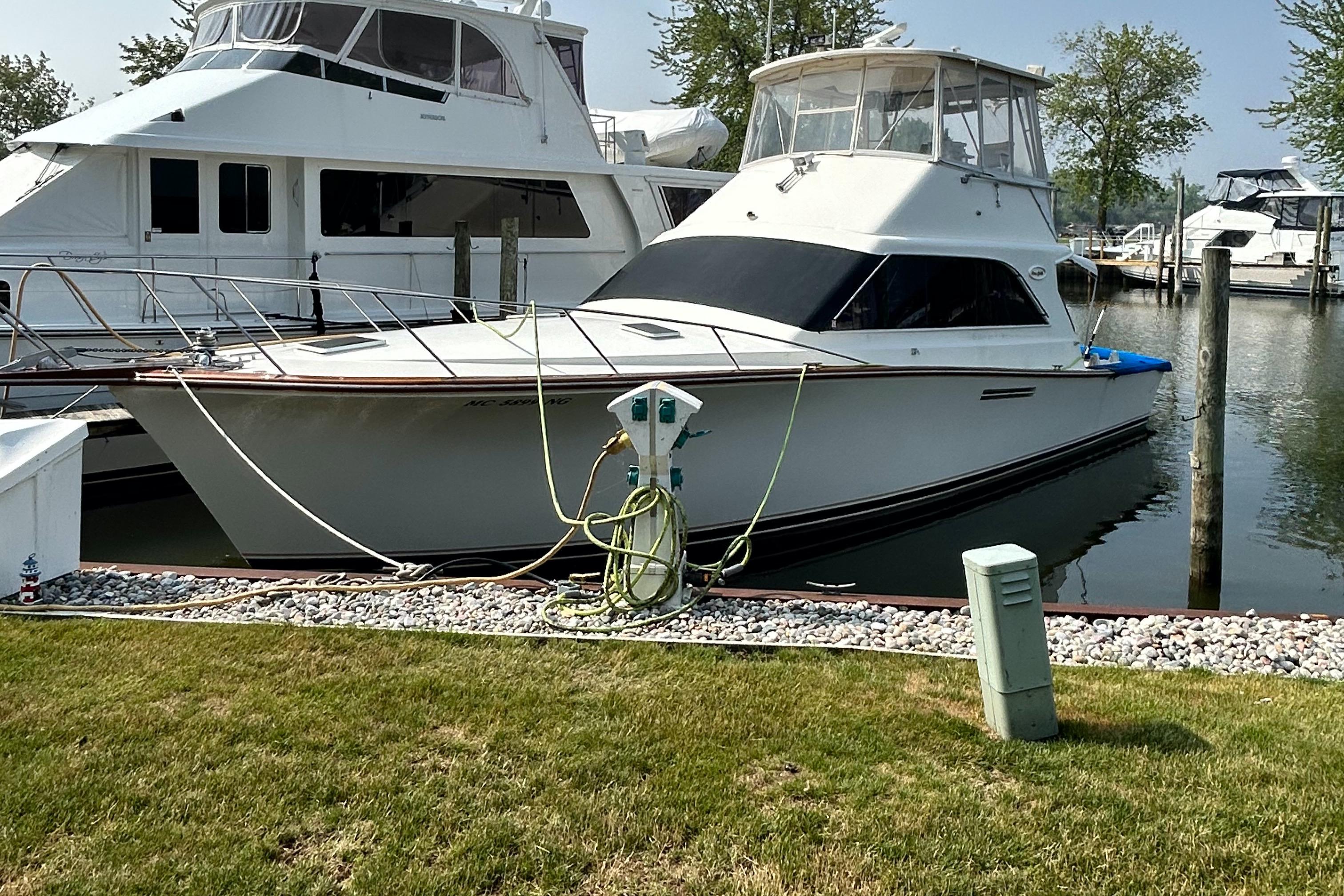 yacht sales in michigan