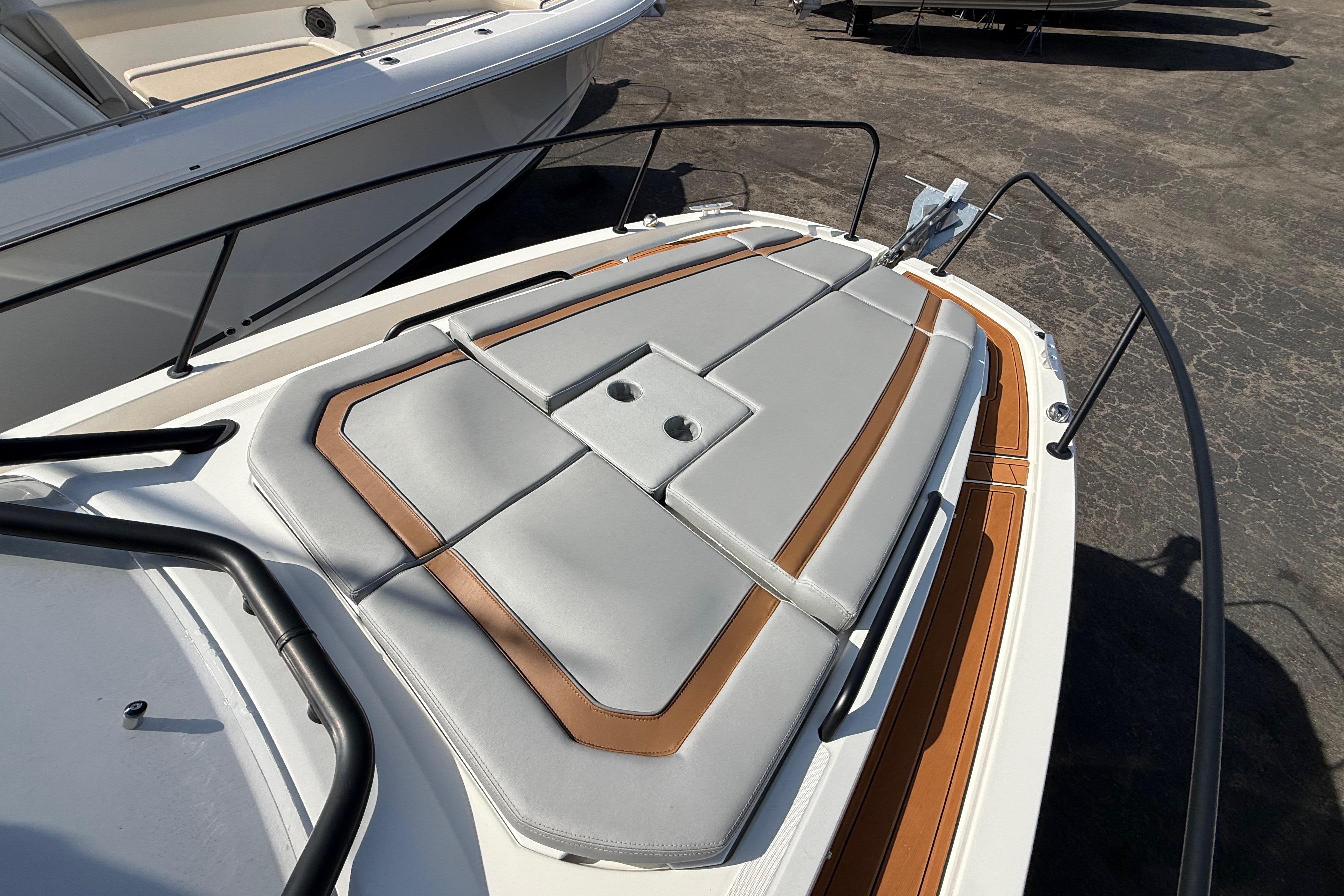 2024 Beneteau Flyer 8 SUNdeck #TMB073F inventory image at Sun Country Marine Group, Newport Beach