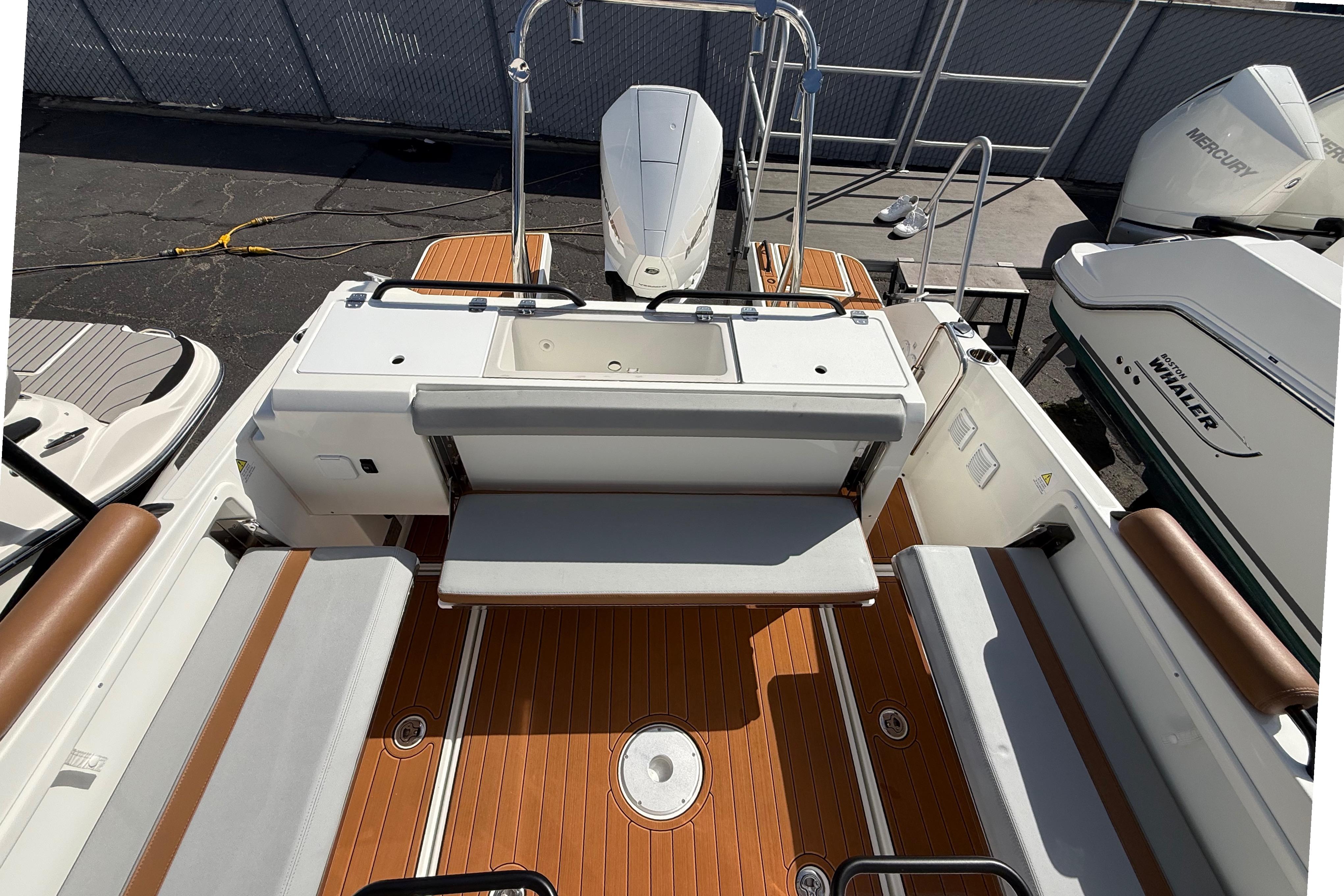 2024 Beneteau Flyer 8 SUNdeck #TMB073F inventory image at Sun Country Marine Group, Newport Beach