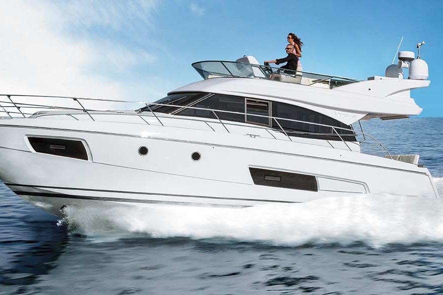 2026 Bavaria Virtess 420 Coupe or Fly Bridge