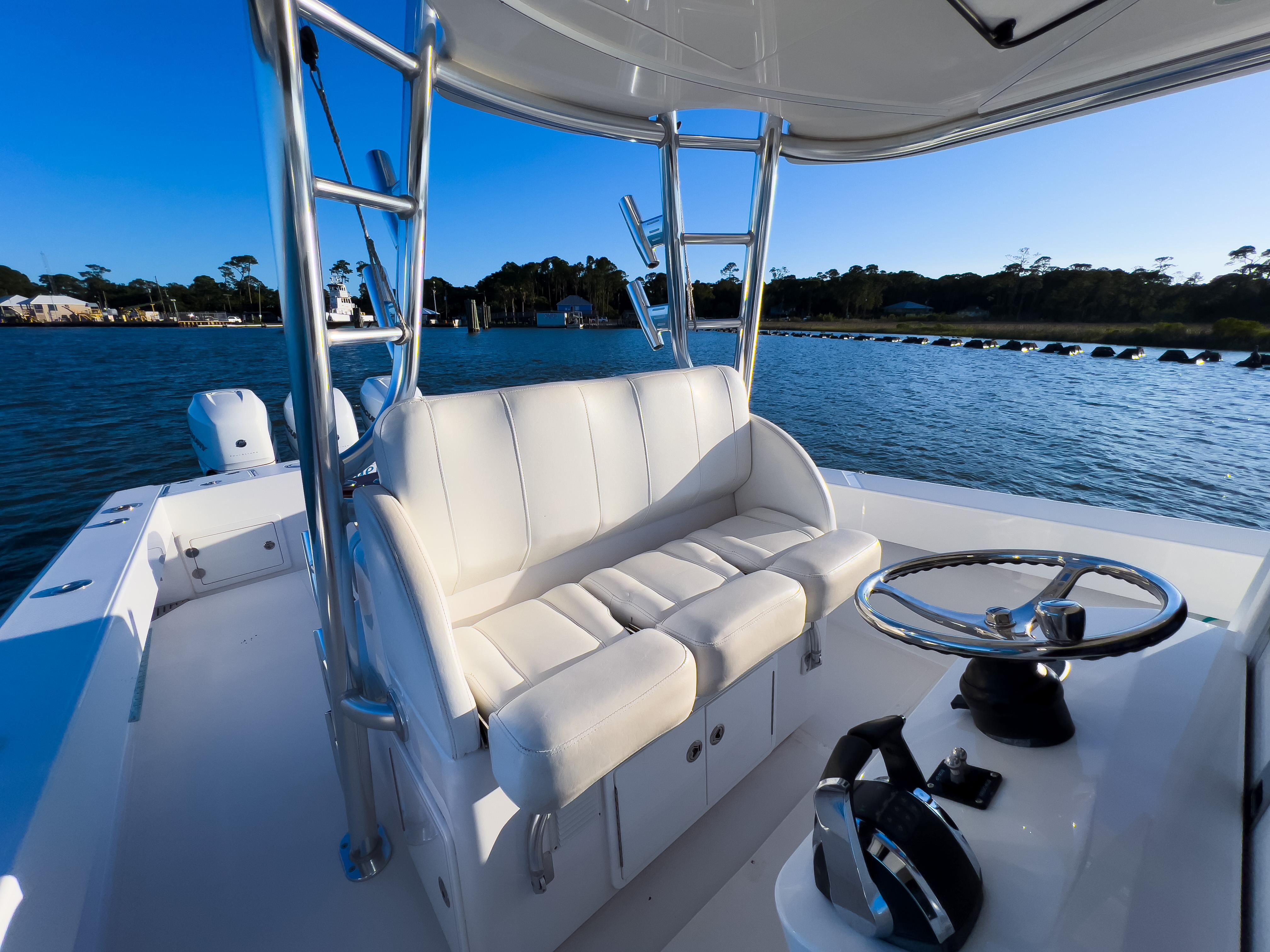 Bahama 41 Blue Bird - Helm Seats and Helm Controls