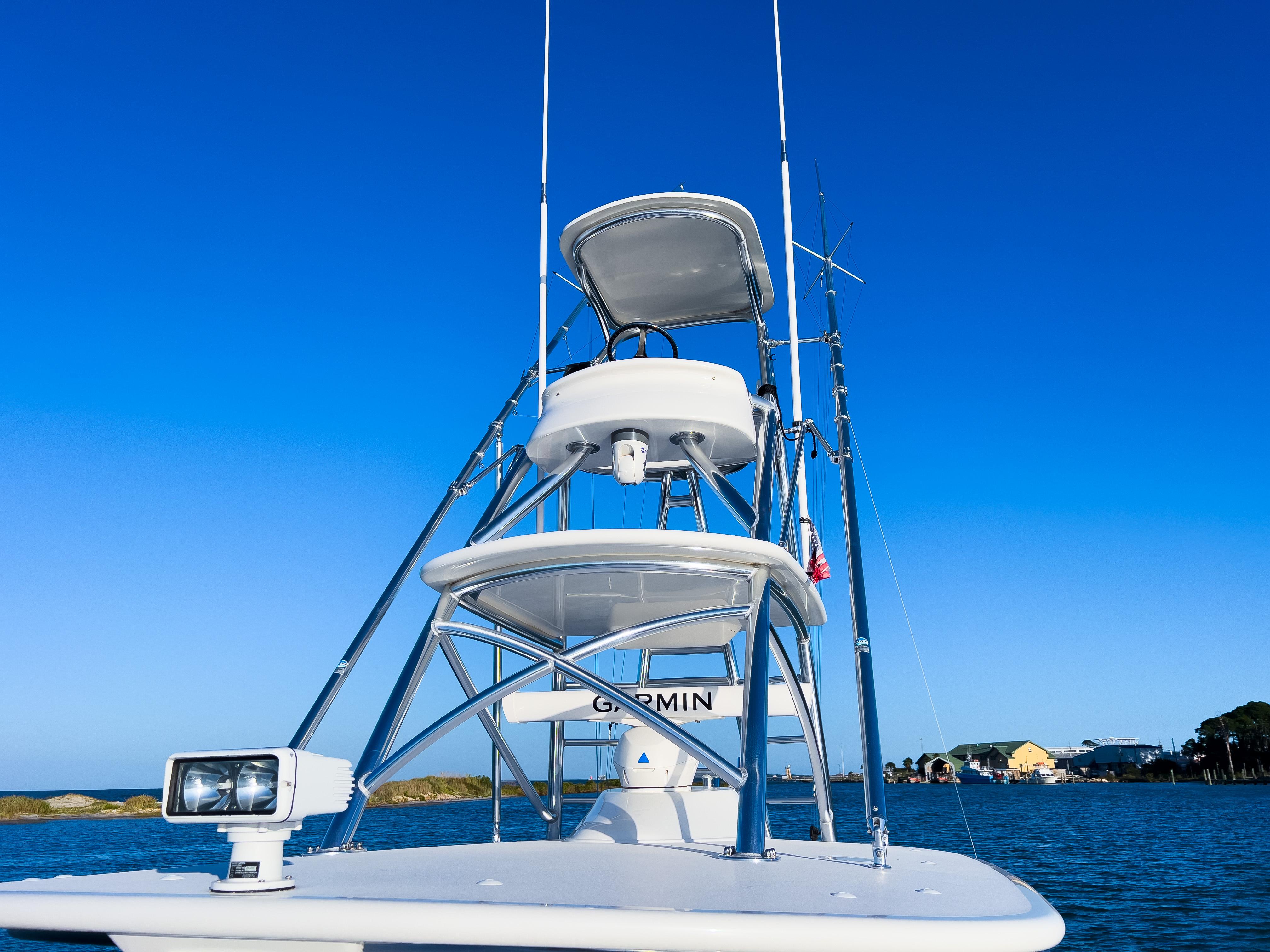 Bahama 41 Blue Bird - Tower