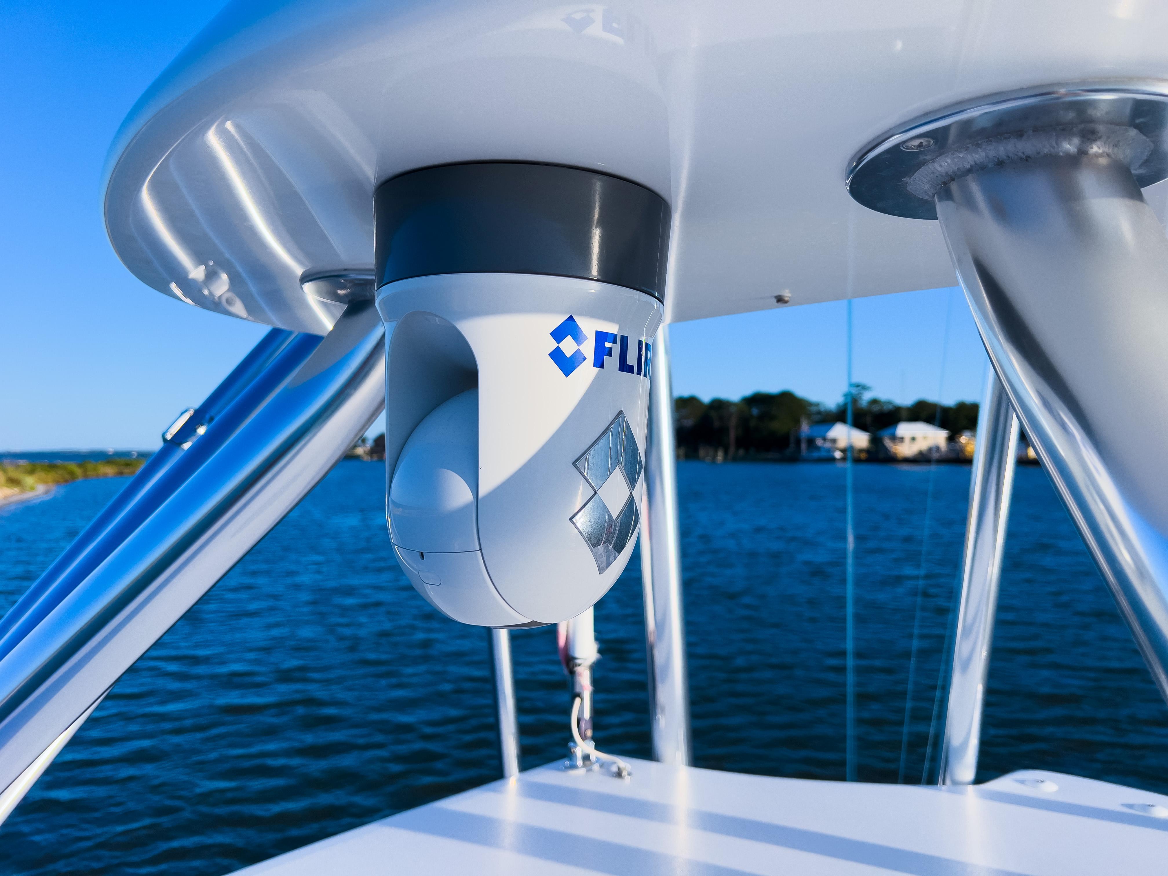 Bahama 41 Blue Bird - FLIR Camera