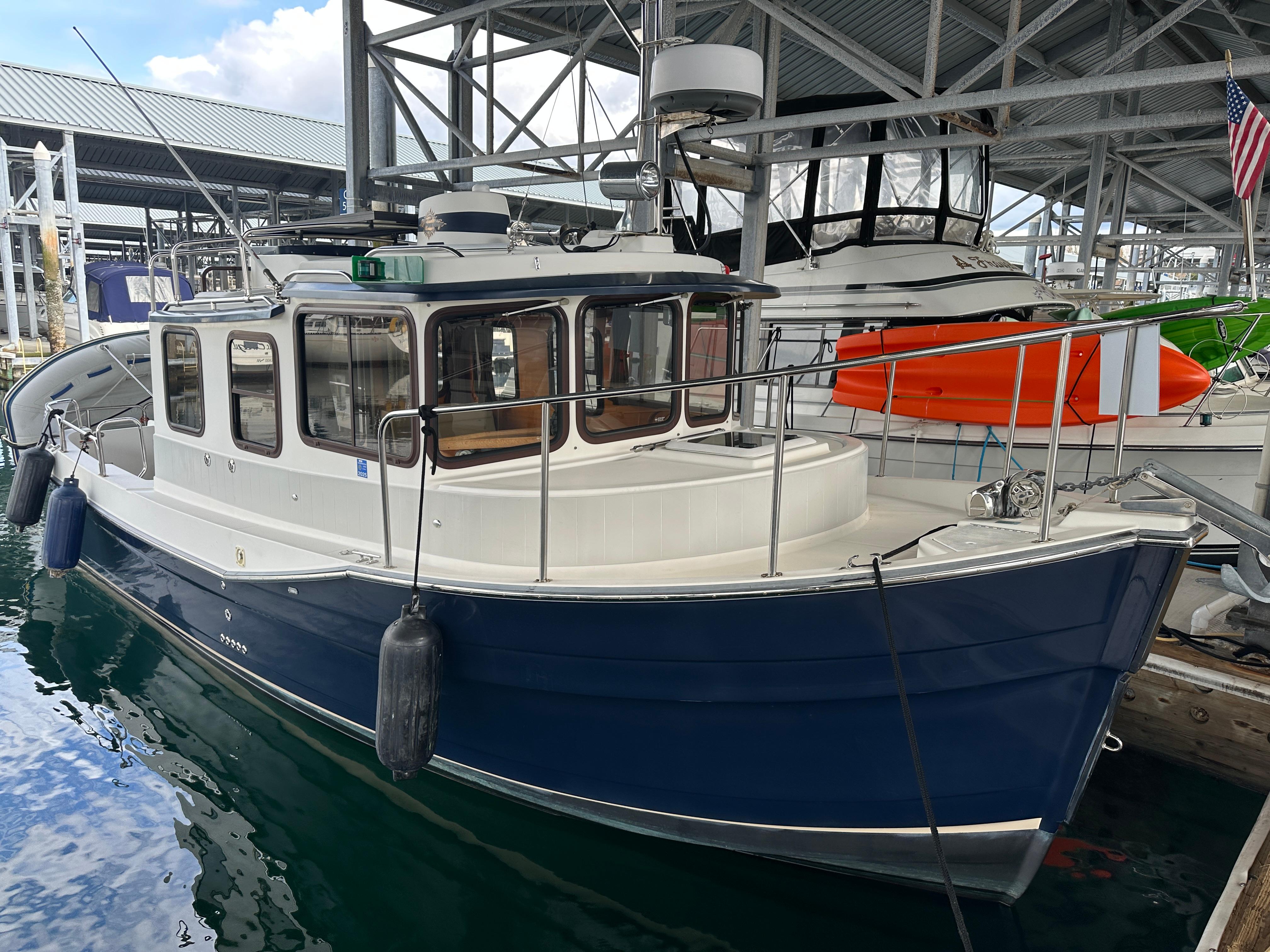 2012 Ranger Tugs R-25SC
