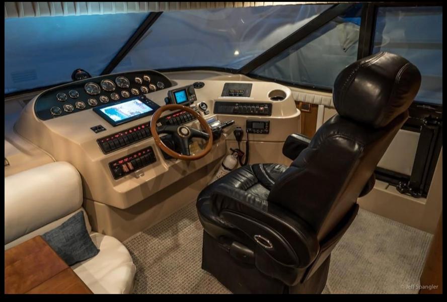 1998-cruisers-yachts-5000-sedan-sport-power-9761873-20250417030631002-1_XLARGE