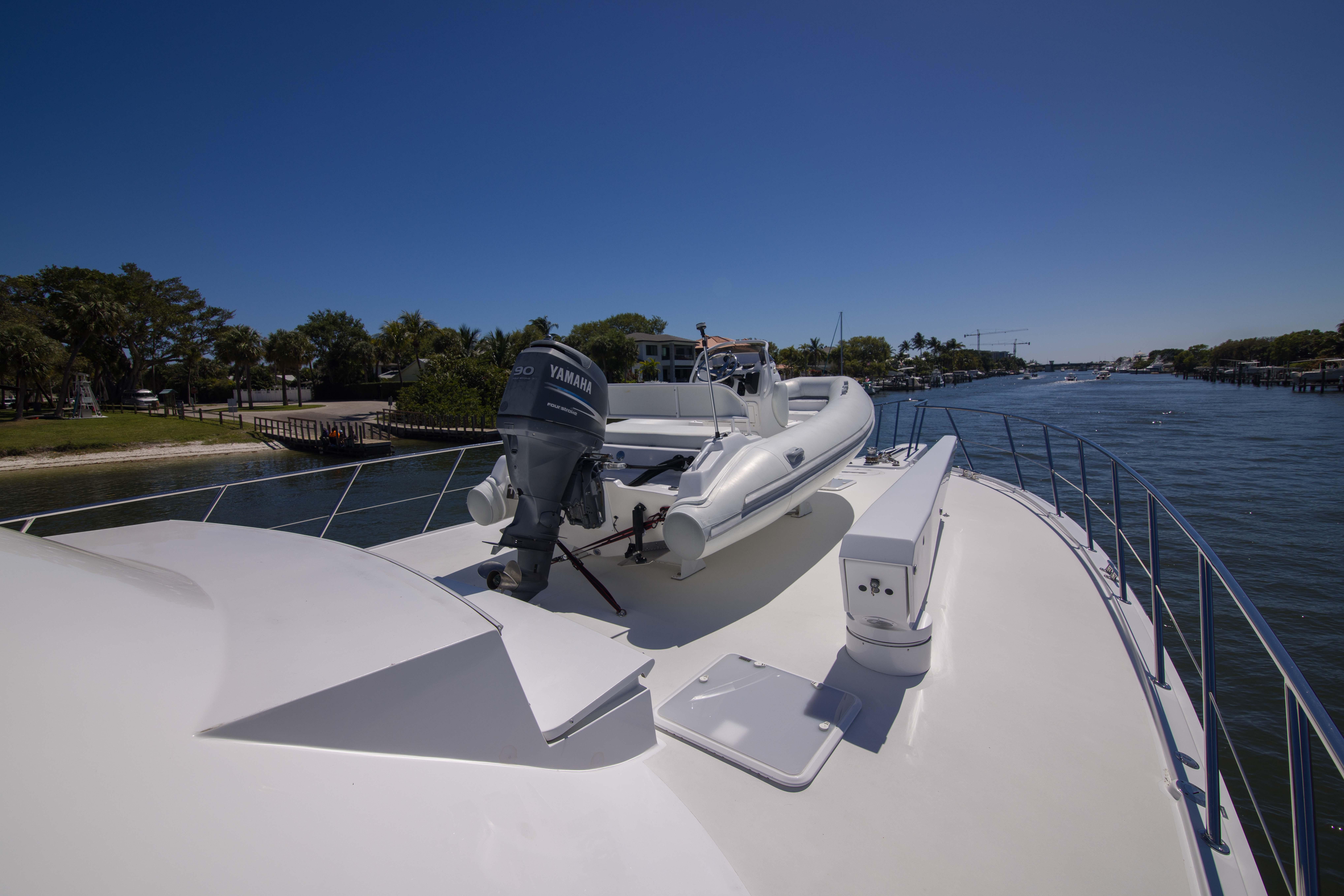 2004-hatteras-86-sportfish-power-9711875-20250312122800562-1_XLARGE