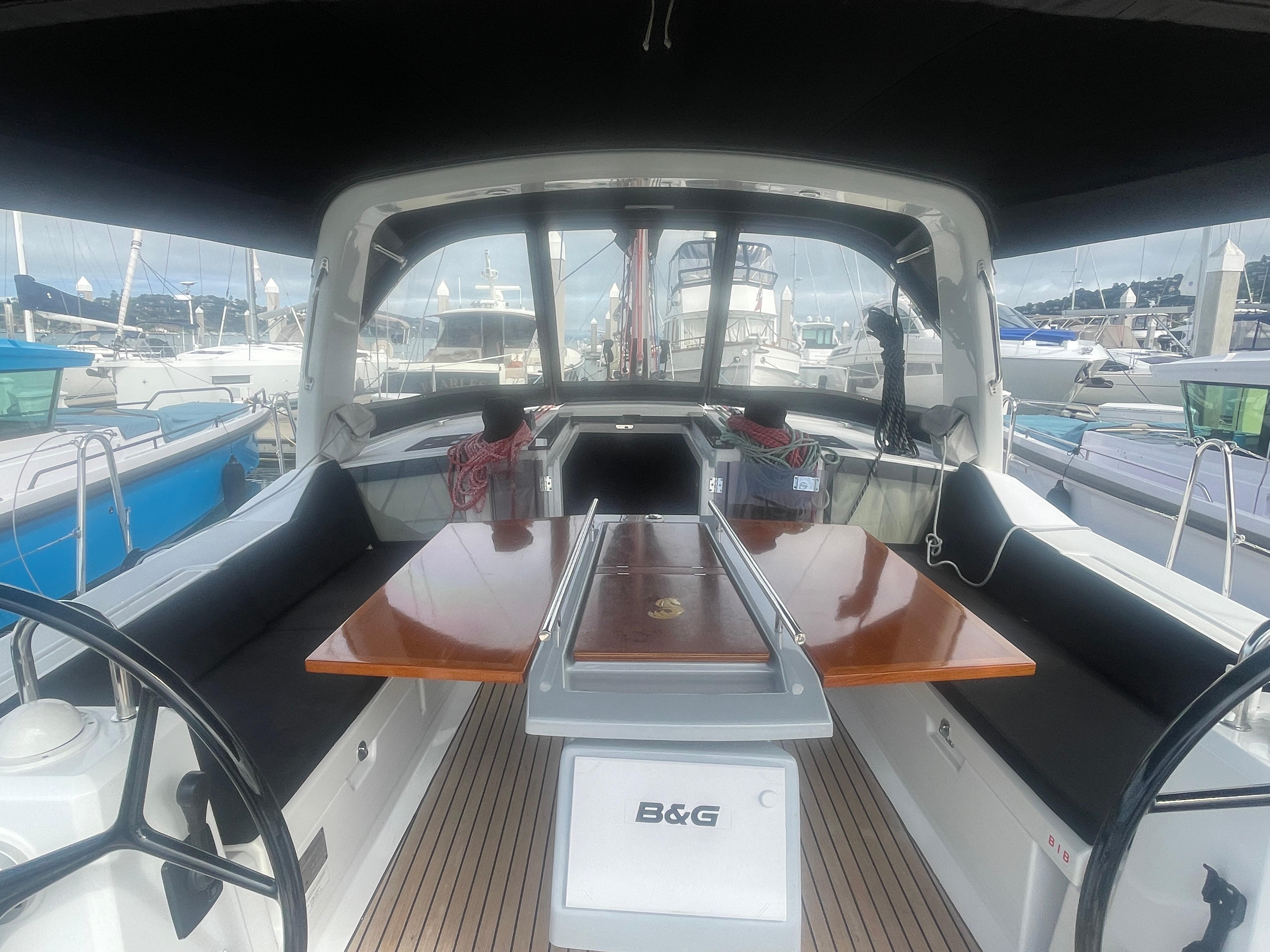 Yacht Photos Pics