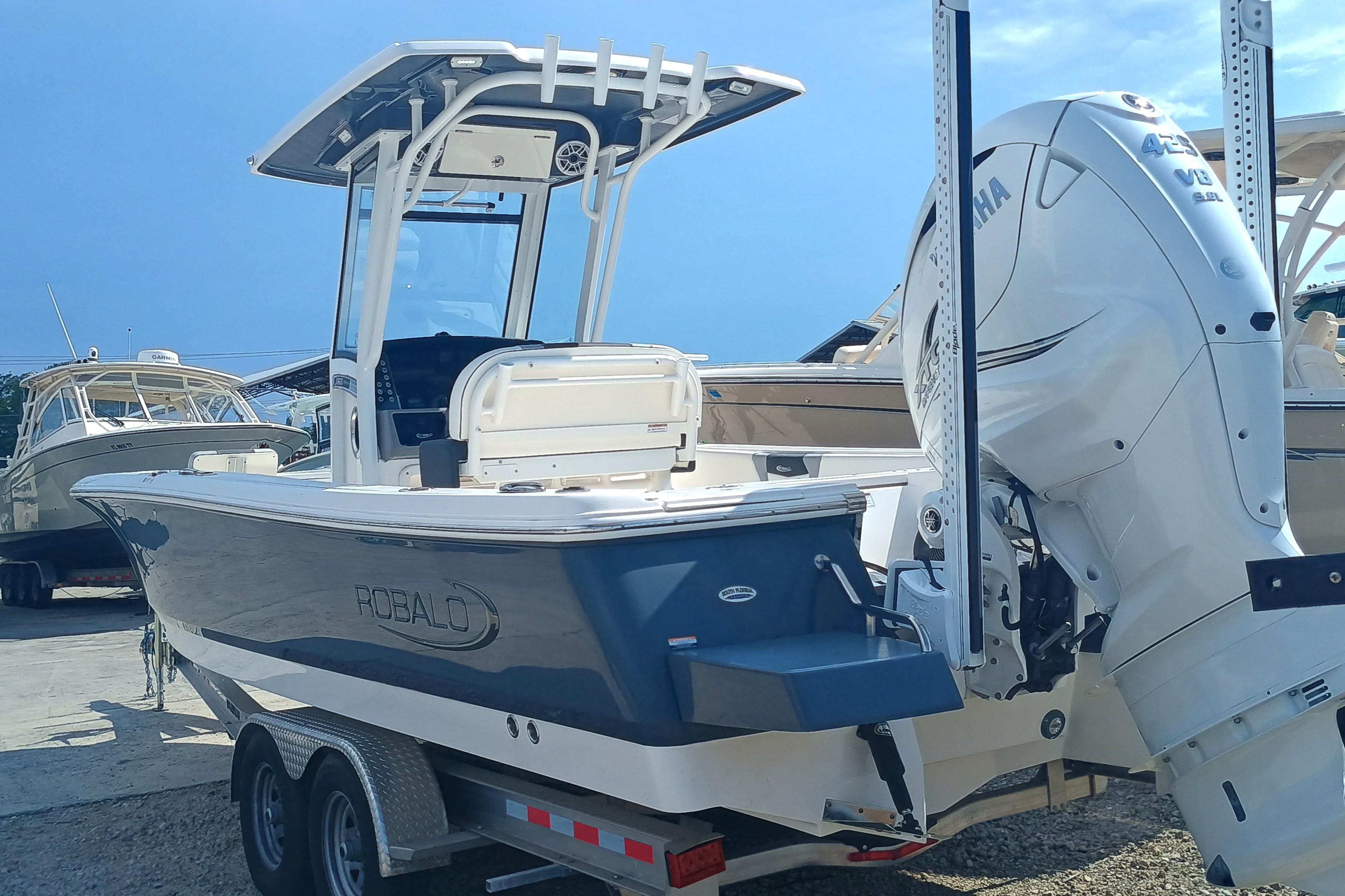 2023-robalo-266-cayman-power-9771882-20250529053616132-1_XLARGE