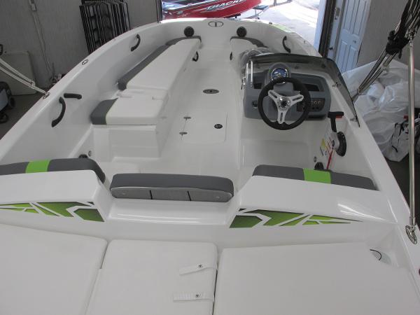 2022 Tahoe boat for sale, model of the boat is T18 & Image # 7 of 15