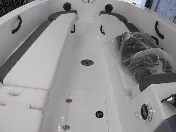 2022 Tahoe boat for sale, model of the boat is T18 & Image # 10 of 15